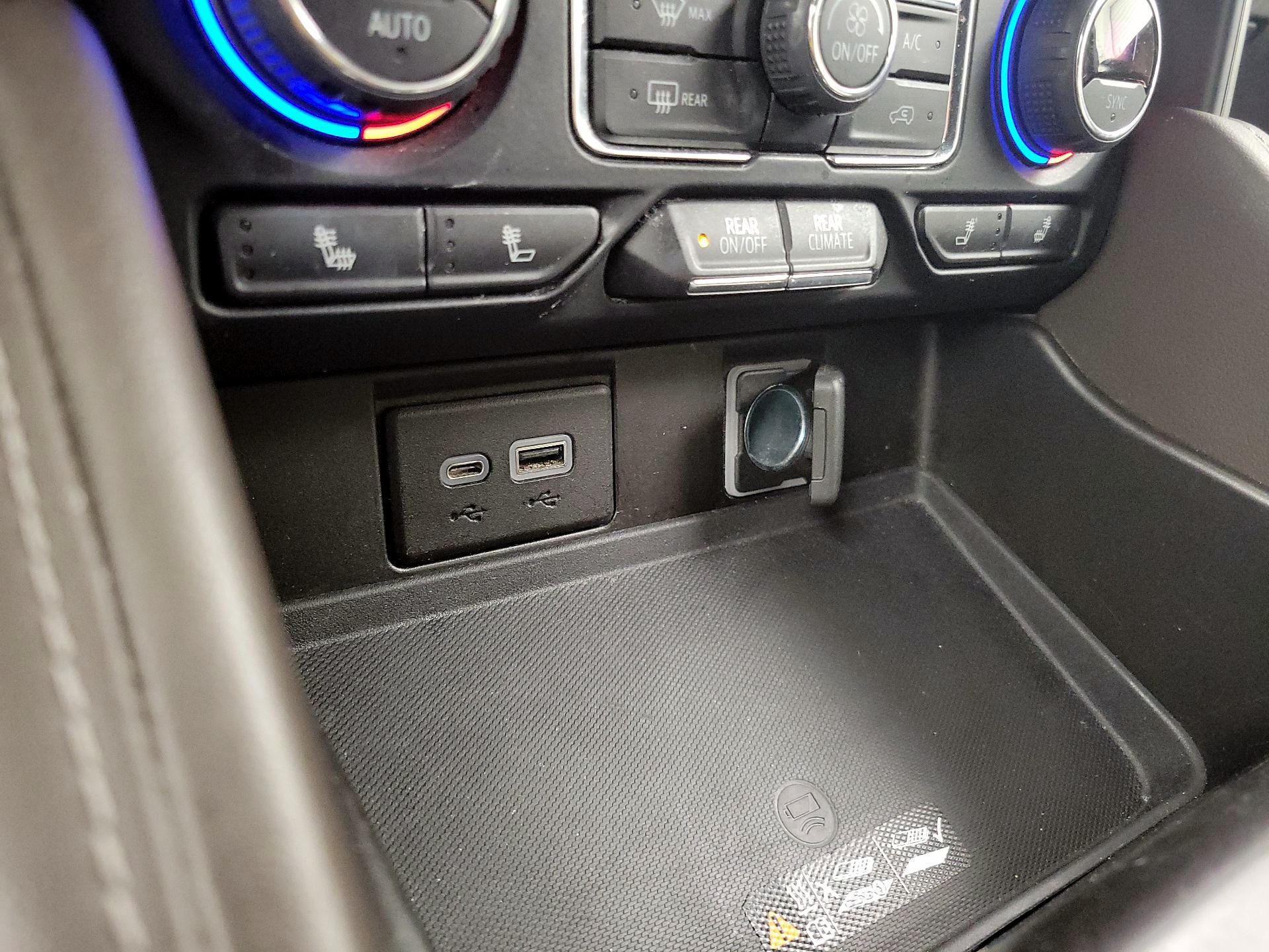 Thumbnail: 2021 Chevrolet Suburban - 18