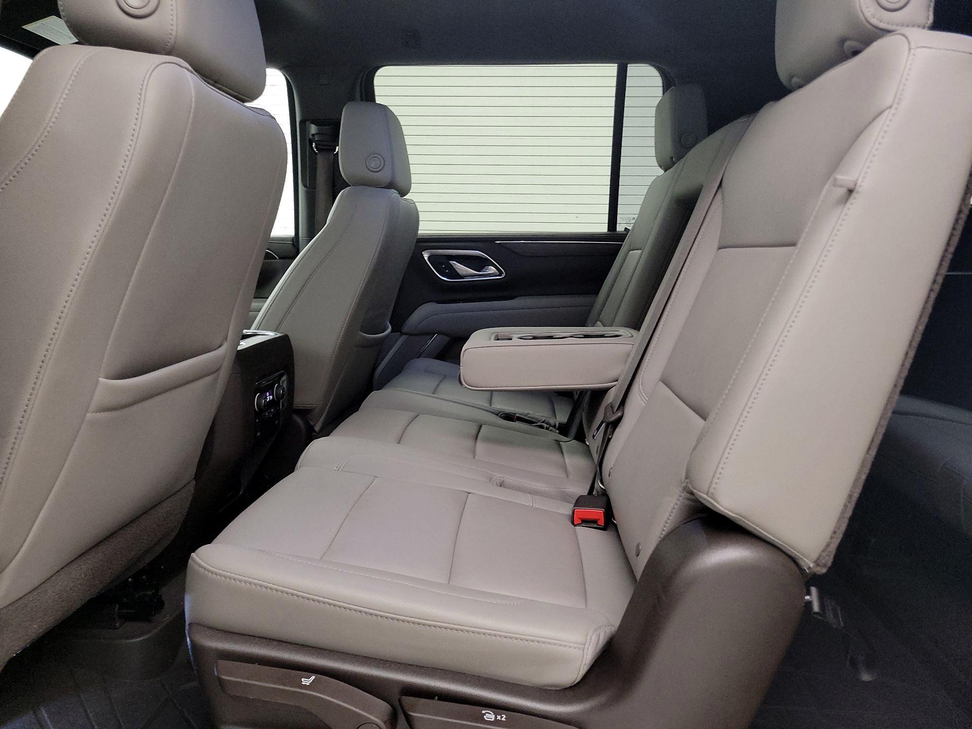 Thumbnail: 2021 Chevrolet Suburban - 19