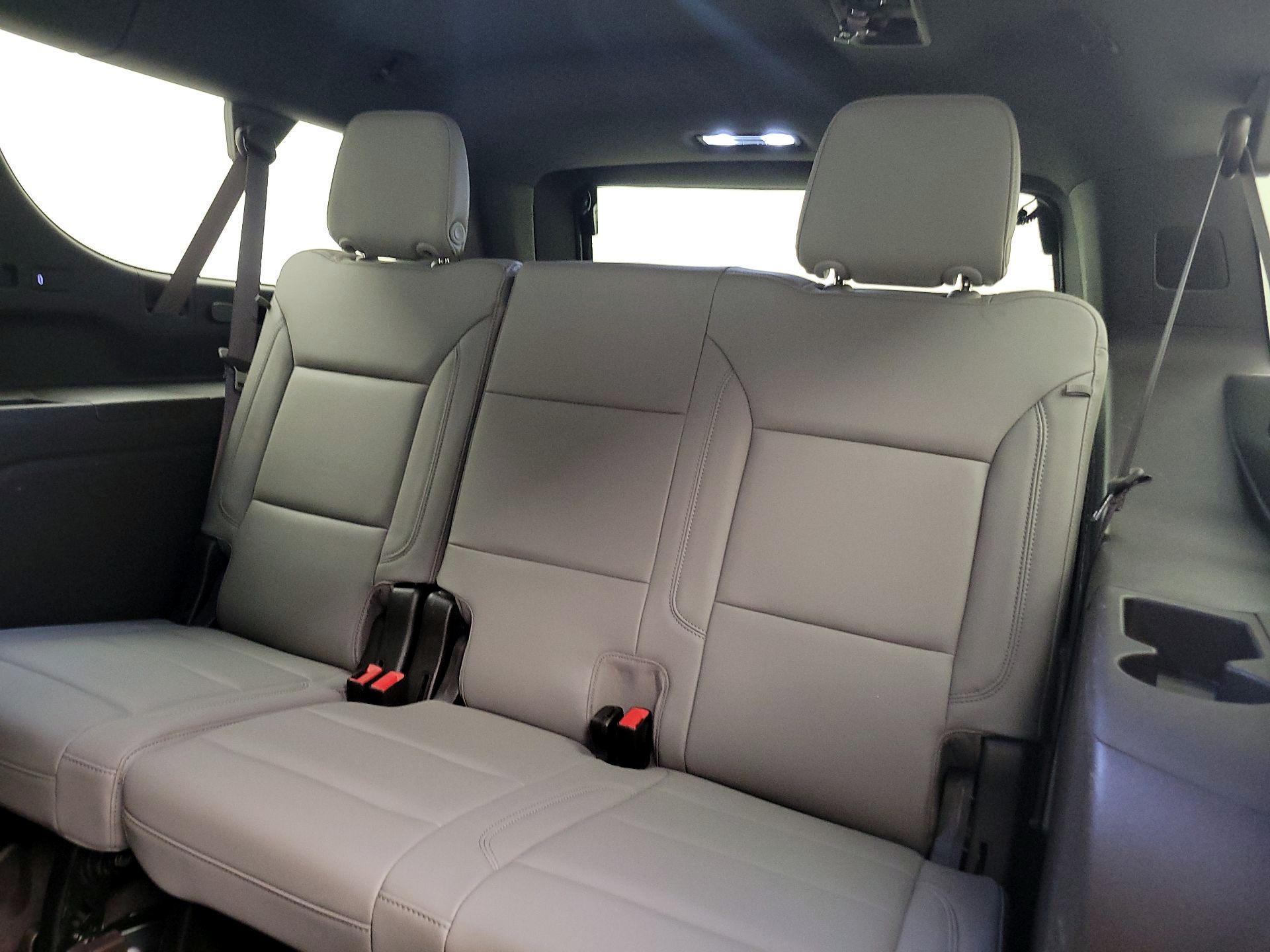 Thumbnail: 2021 Chevrolet Suburban - 20