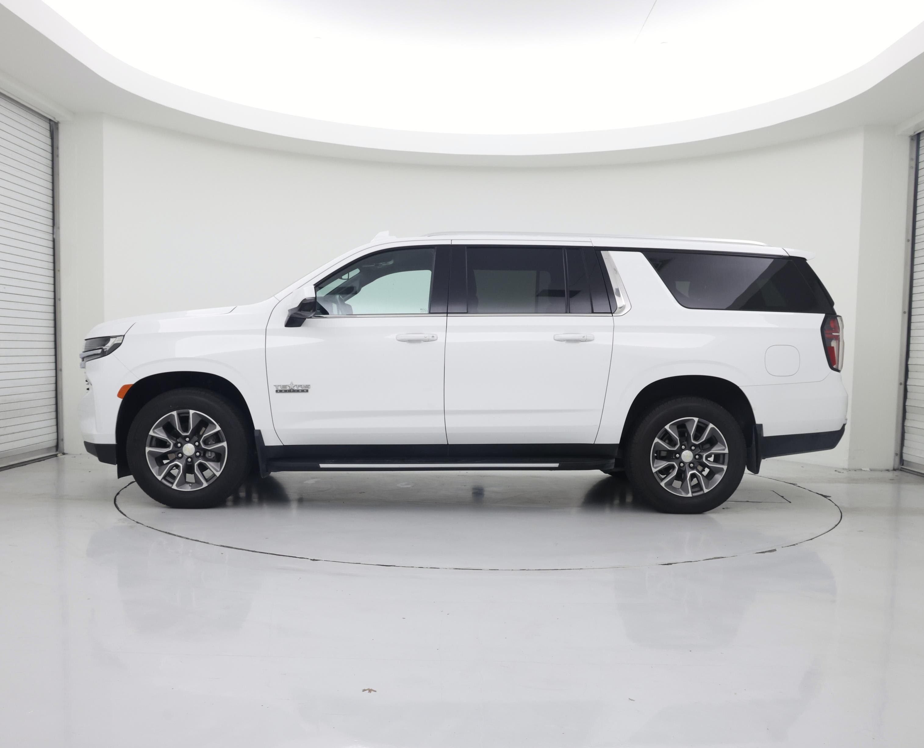 Thumbnail: 2021 Chevrolet Suburban - 3