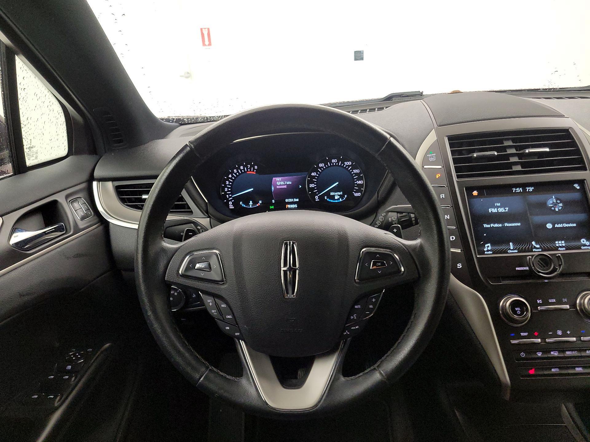 Thumbnail: 2016 Lincoln MKC - 10