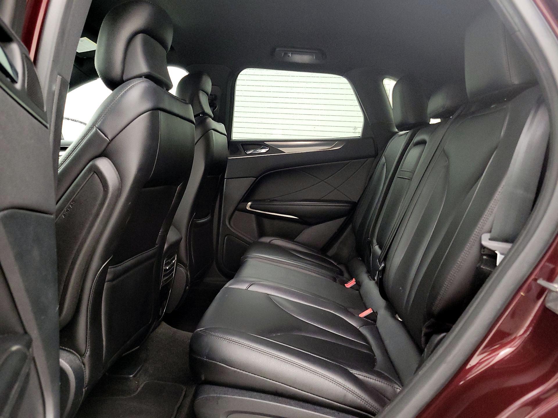 Thumbnail: 2016 Lincoln MKC - 19