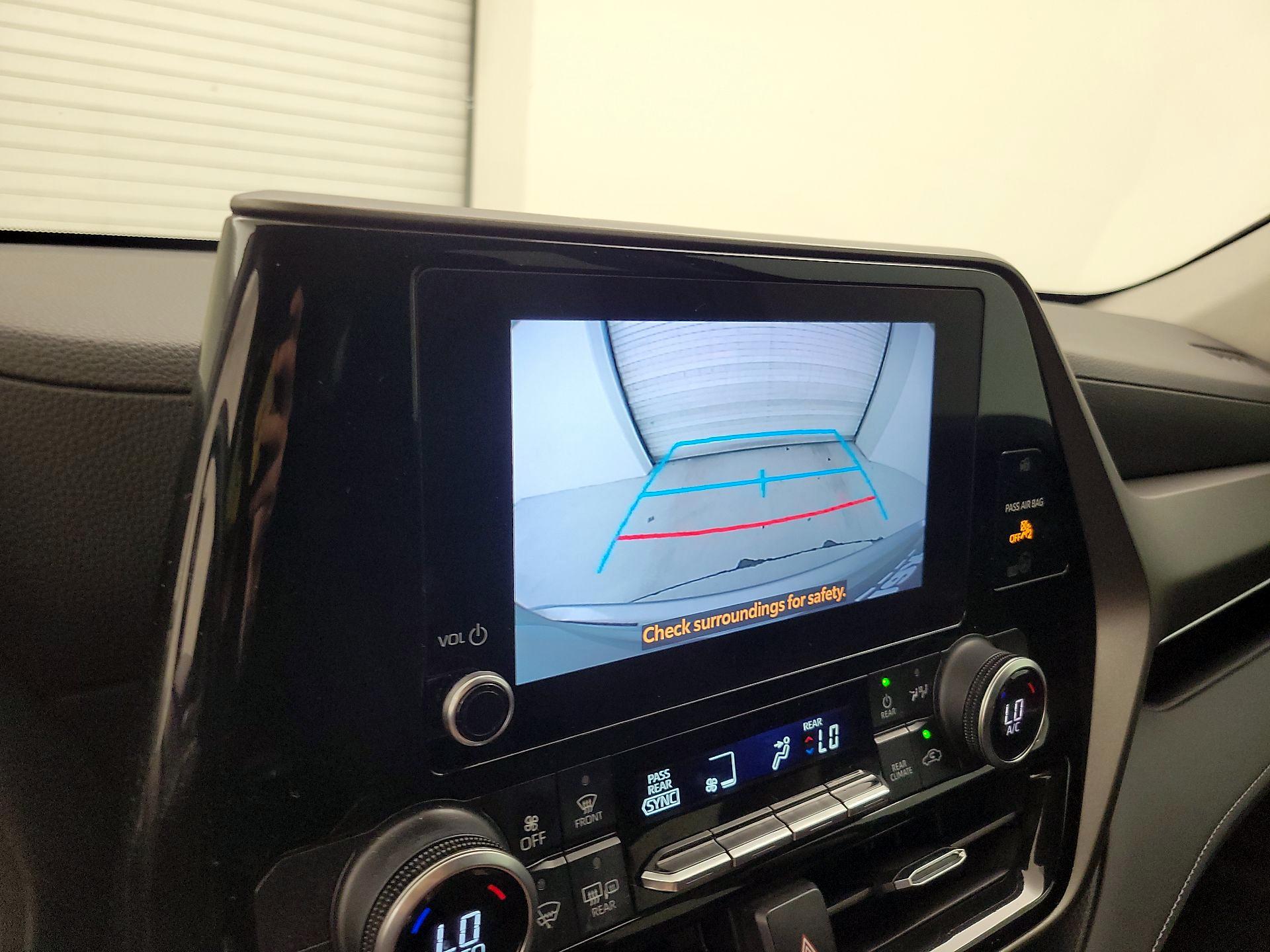 Thumbnail: 2023 Toyota Highlander - 14