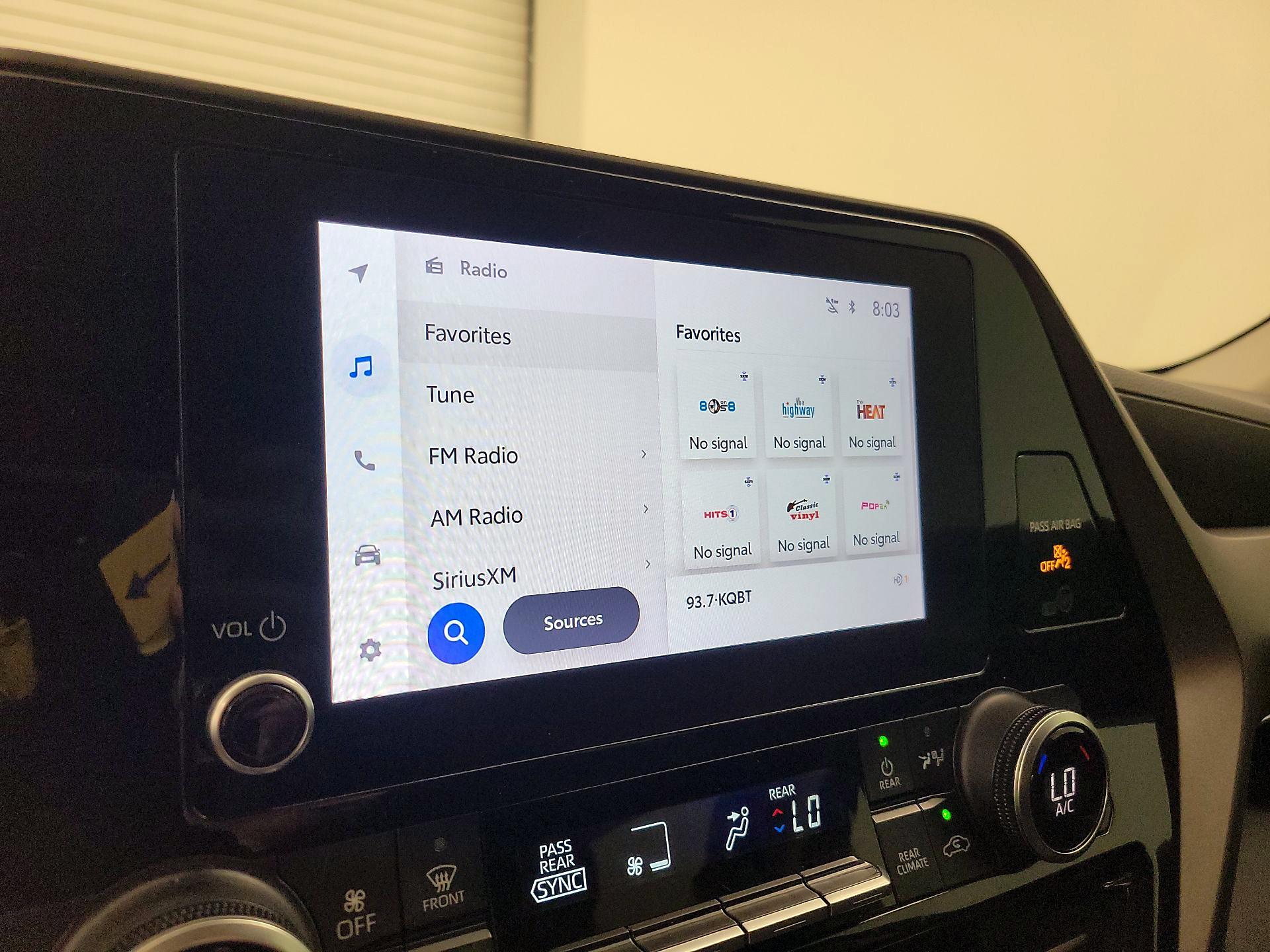 Thumbnail: 2023 Toyota Highlander - 15