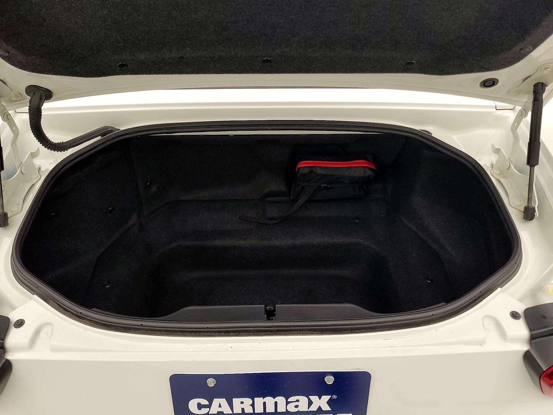 Thumbnail: 2017 Fiat 124 Spider - 19