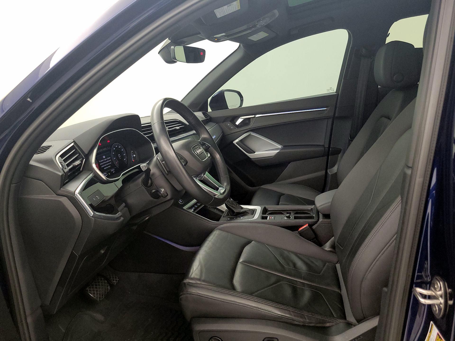 Thumbnail: 2022 Audi Q3 - 11