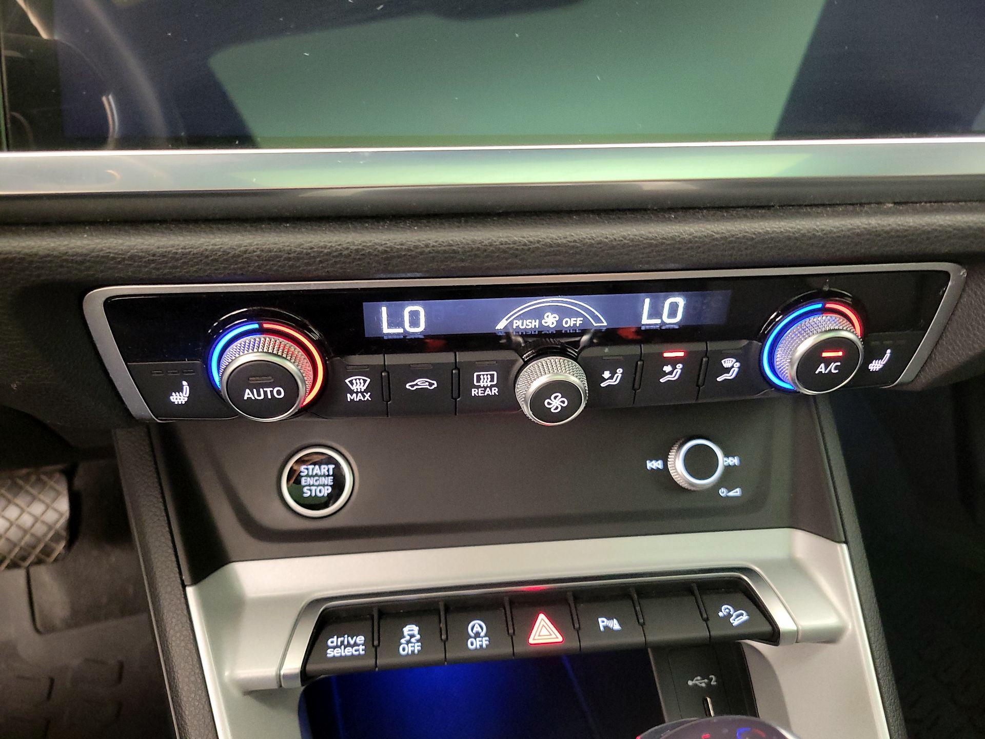 Thumbnail: 2022 Audi Q3 - 17