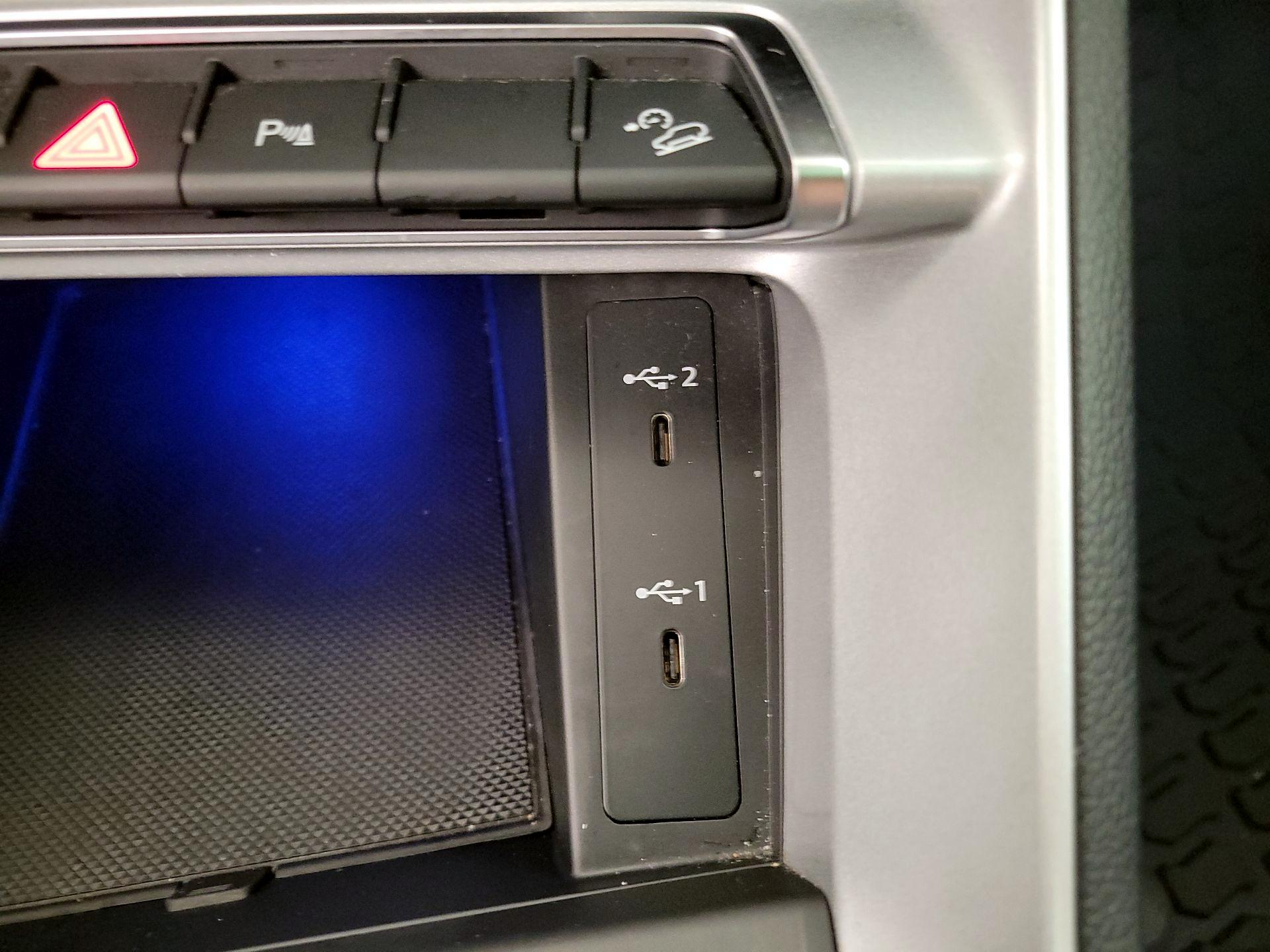 Thumbnail: 2022 Audi Q3 - 19