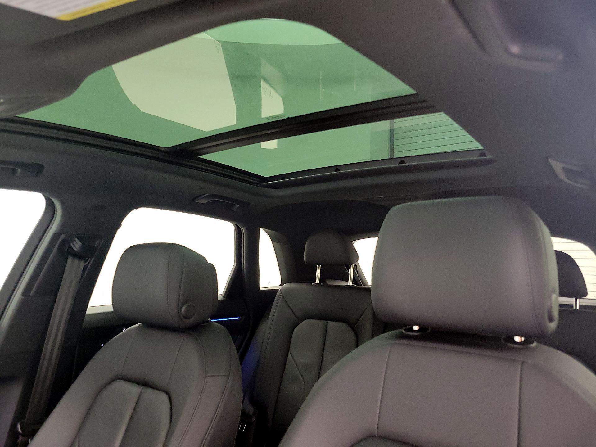 Thumbnail: 2022 Audi Q3 - 20