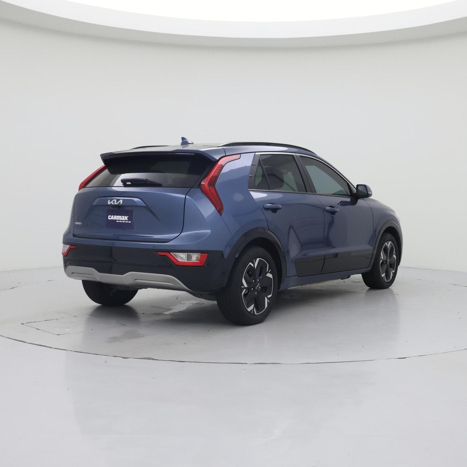 Thumbnail: 2023 Kia Niro - 8