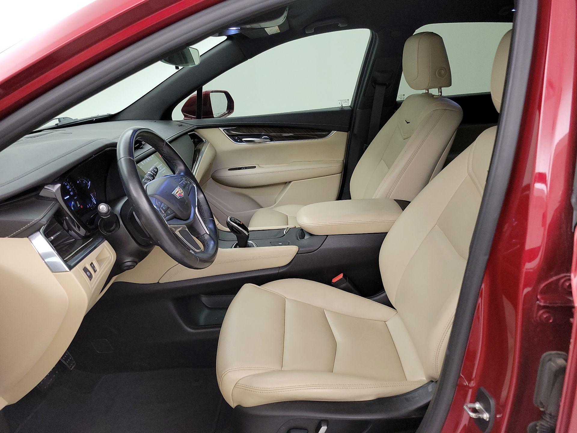 Thumbnail: 2019 Cadillac XT5 - 11