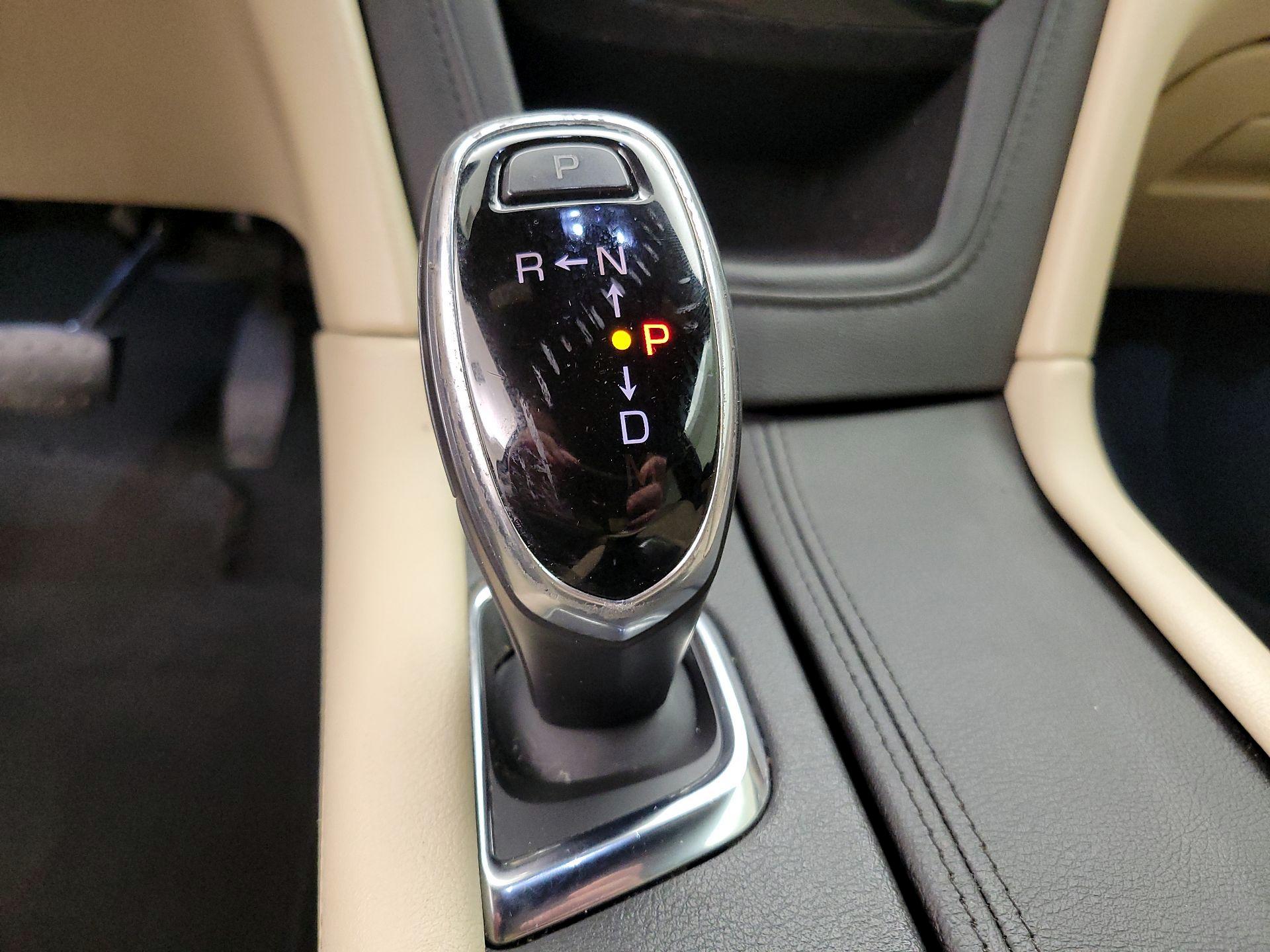 Thumbnail: 2019 Cadillac XT5 - 17