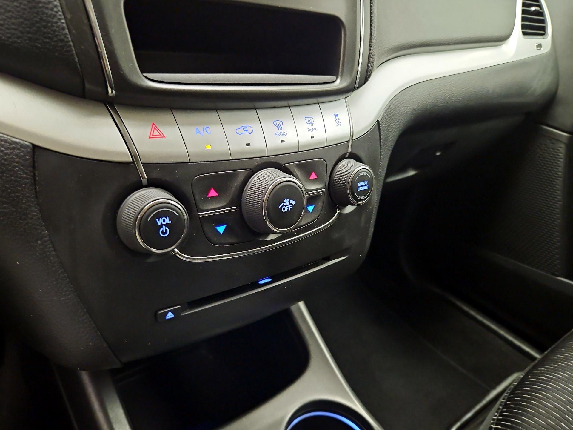 Thumbnail: 2019 Dodge Journey - 16