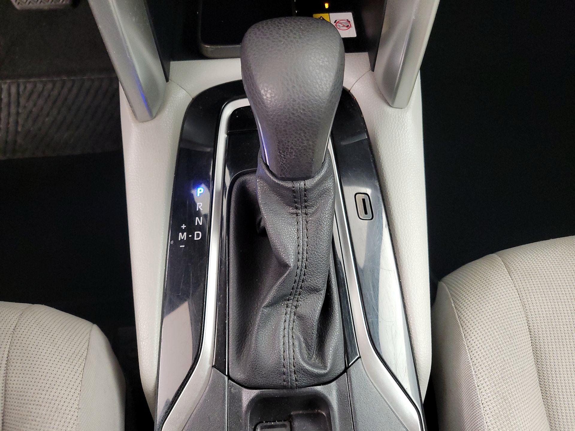 Thumbnail: 2022 Toyota Corolla Cross - 17