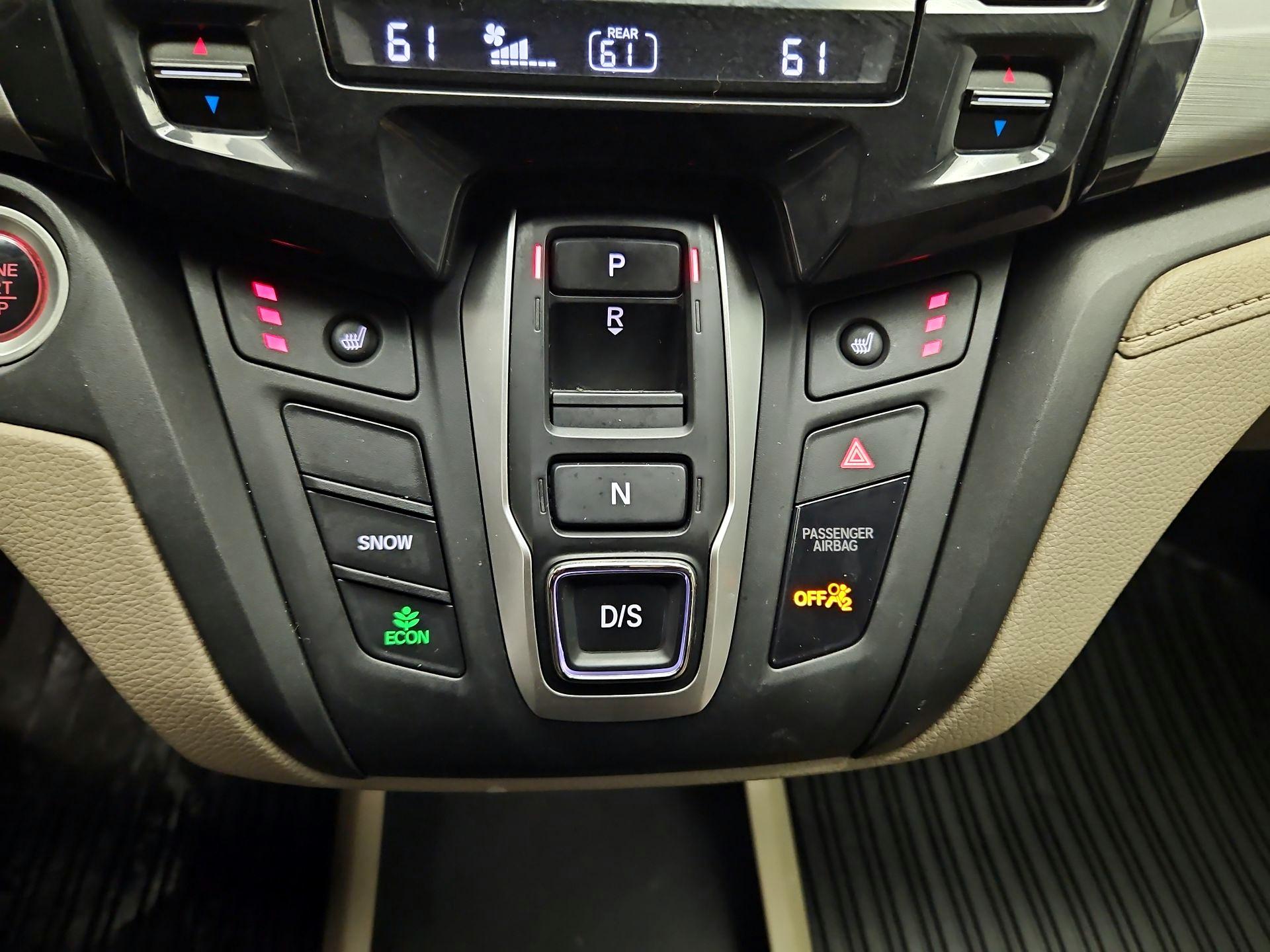 Thumbnail: 2019 Honda Odyssey - 17