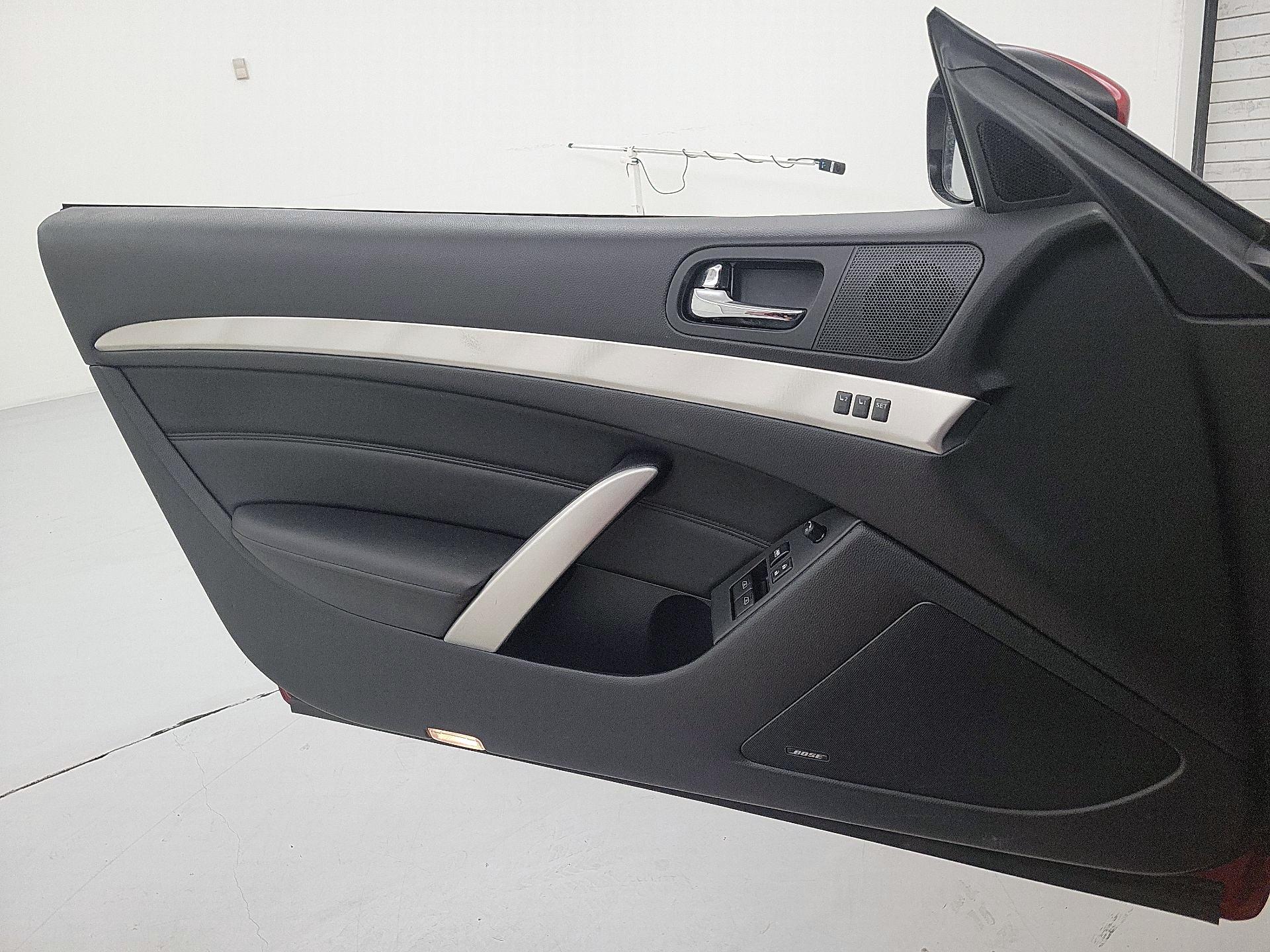 Thumbnail: 2015 INFINITI Q60 - 12