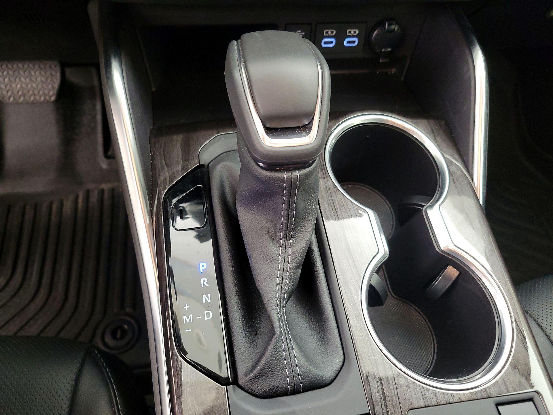 Thumbnail: 2026 Toyota Highlander - 18