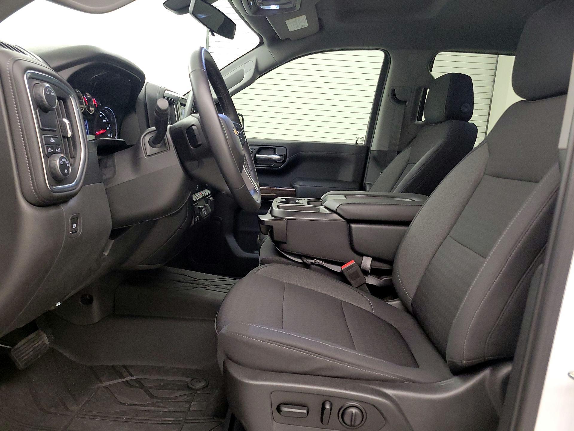 Thumbnail: 2020 Chevrolet Silverado 1500 - 11