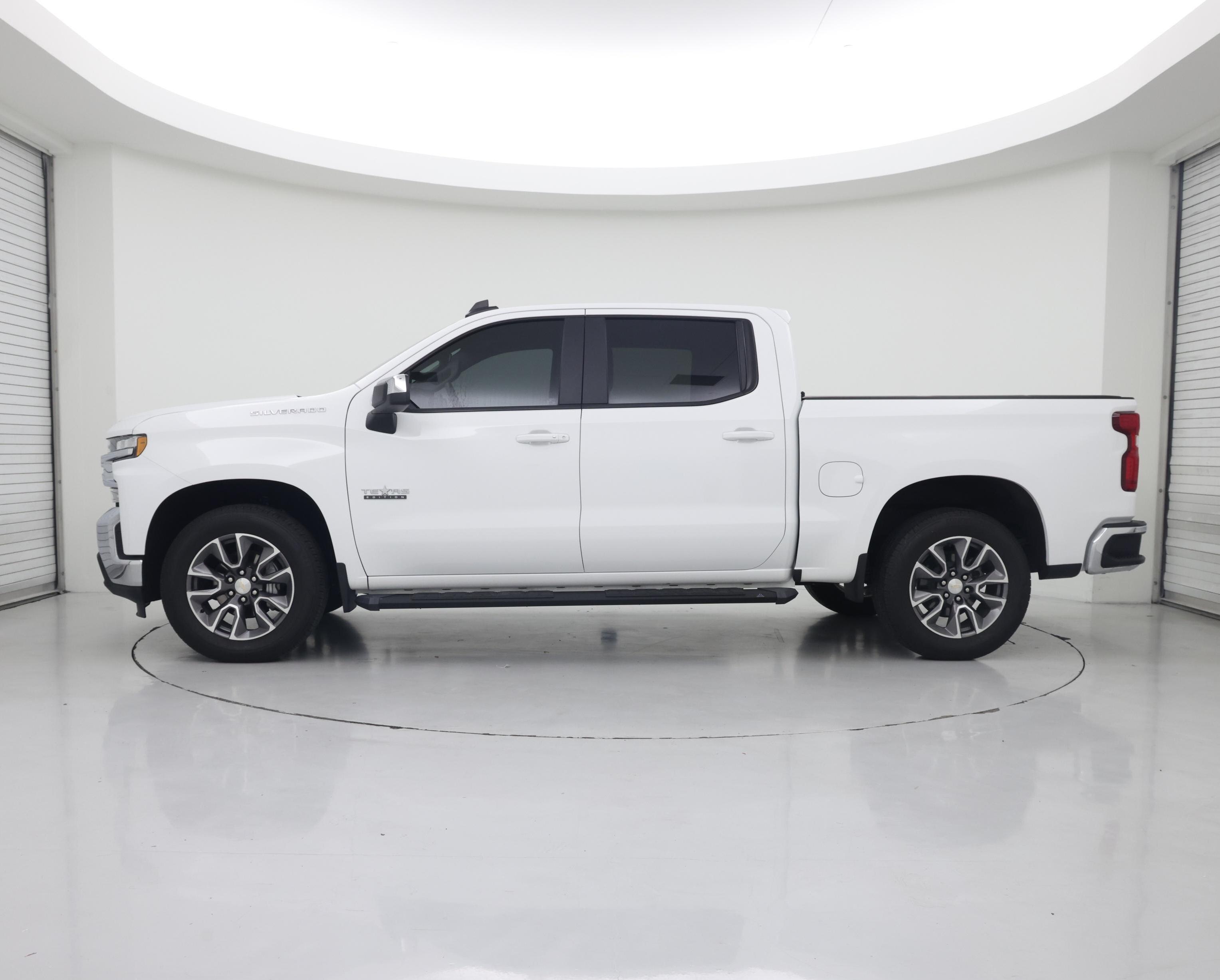 Thumbnail: 2020 Chevrolet Silverado 1500 - 3