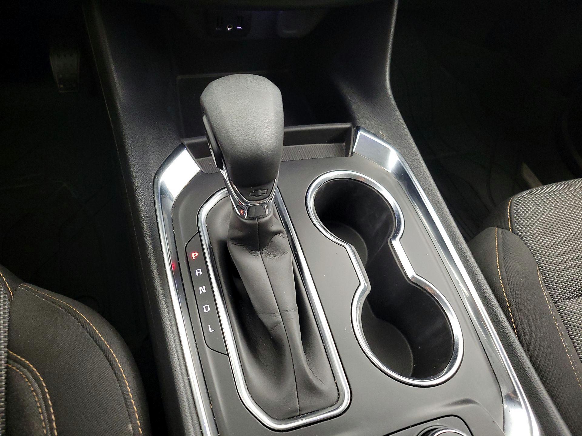 Thumbnail: 2021 Chevrolet Traverse - 17