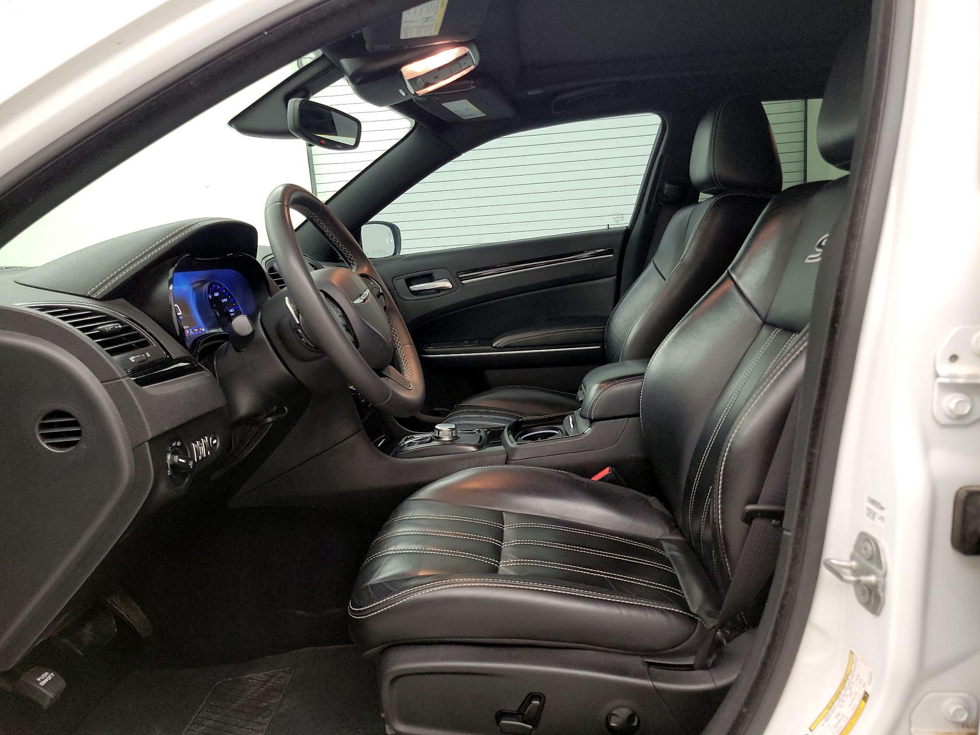 Thumbnail: 2023 Chrysler 300 - 11