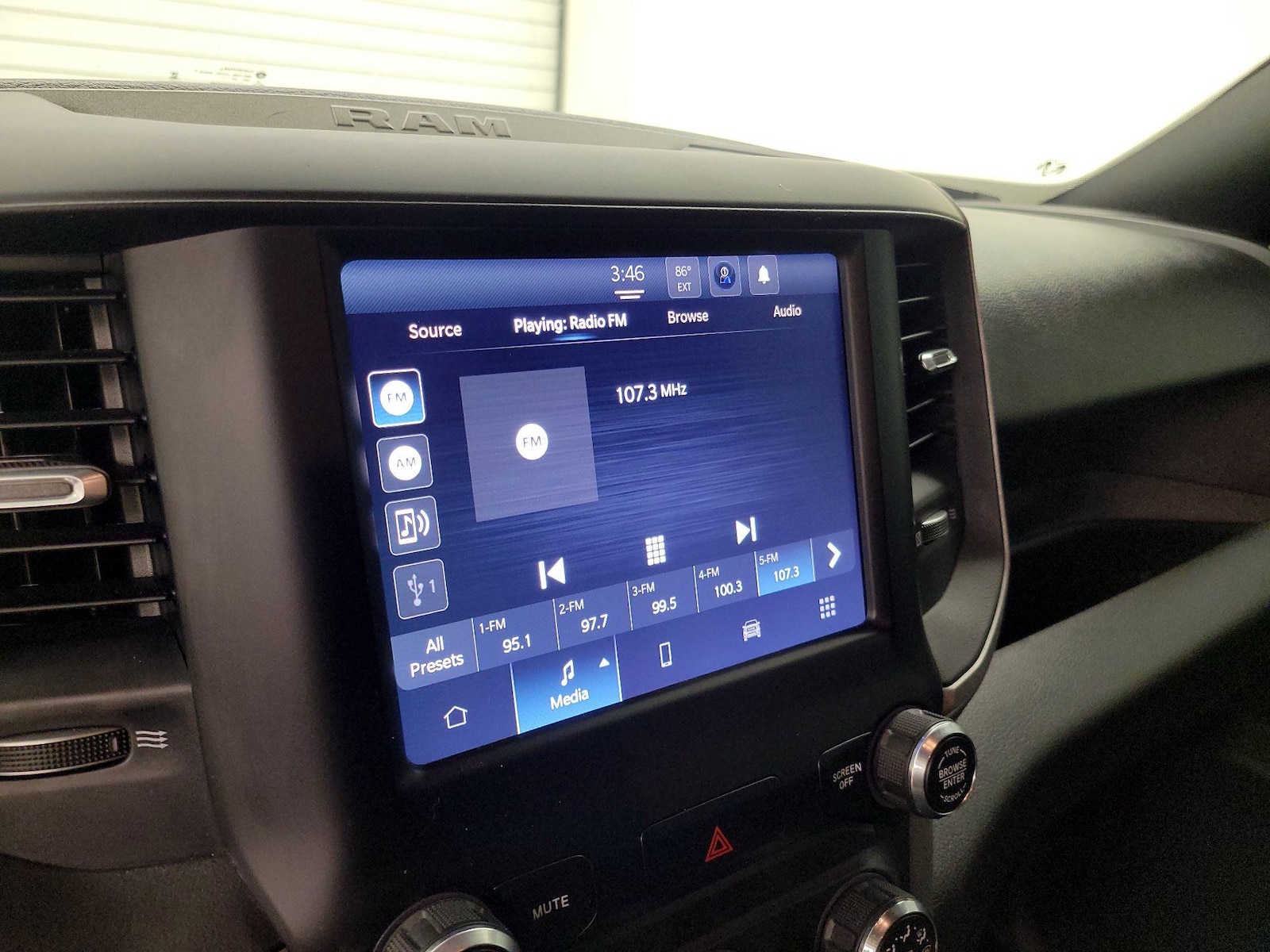2024 RAM Ram 2500 Pickup Tradesman - Photo 16