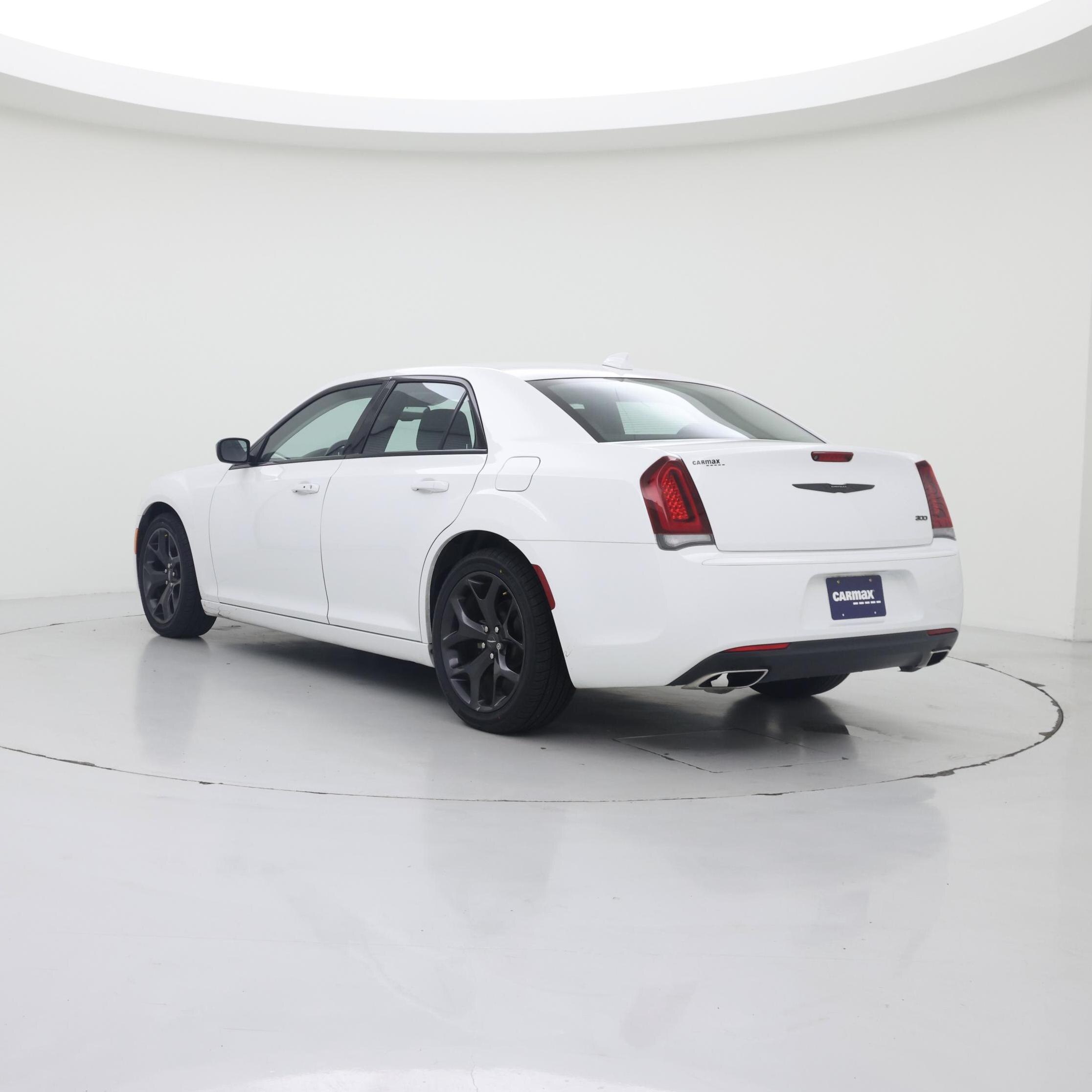 Thumbnail: 2021 Chrysler 300 - 2