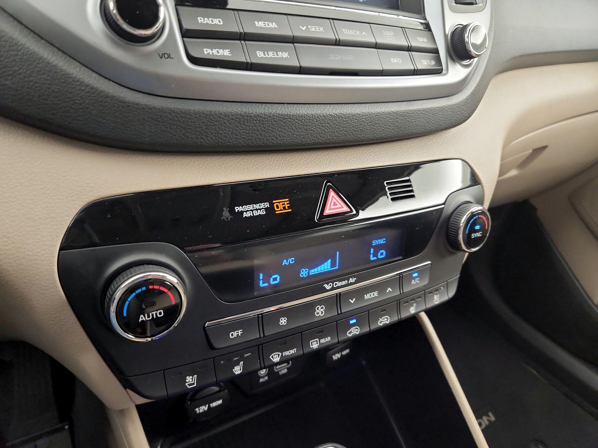 Thumbnail: 2016 Hyundai Tucson - 17