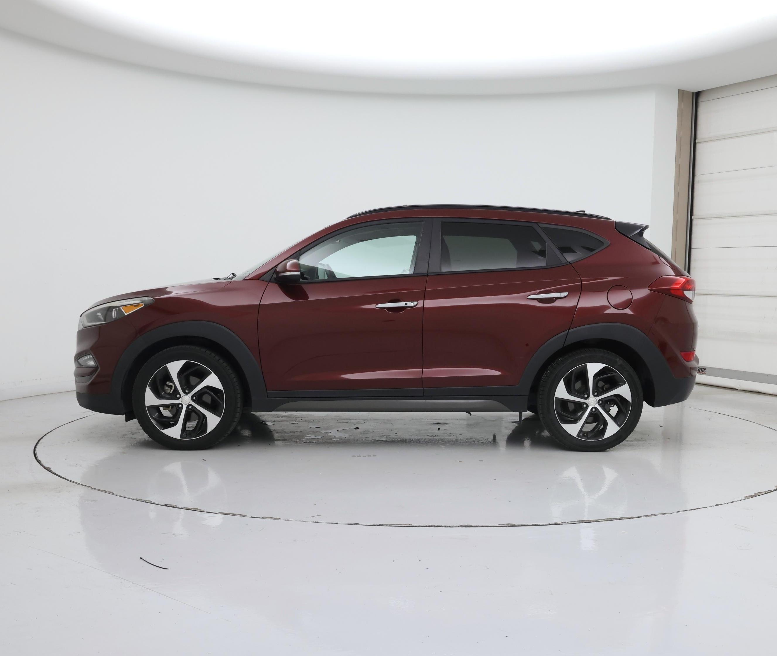 Thumbnail: 2016 Hyundai Tucson - 3