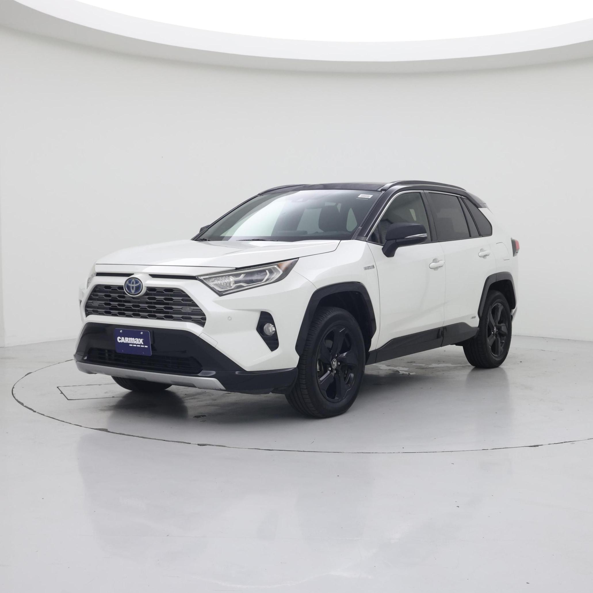 Thumbnail: 2019 Toyota RAV4 - 4