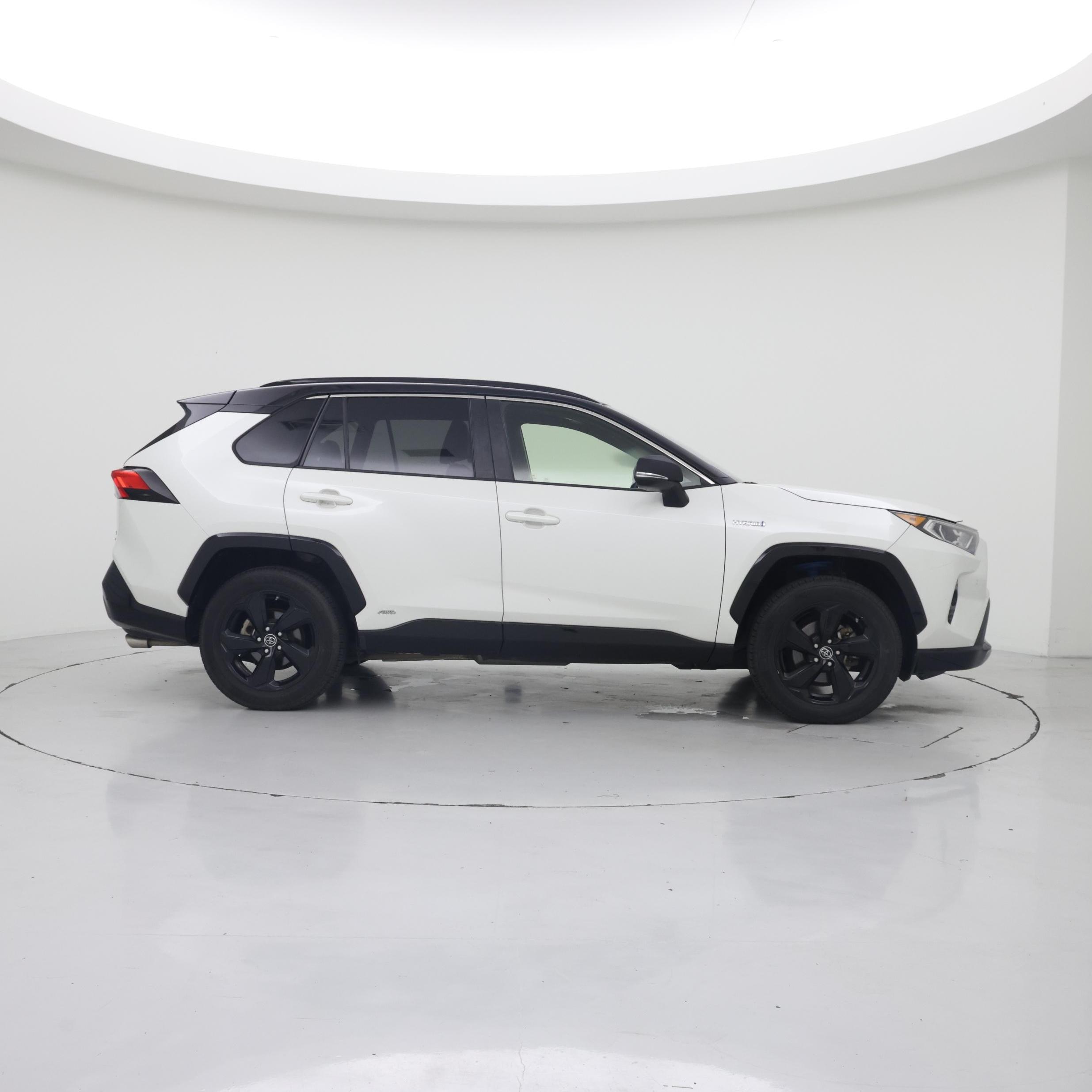 Thumbnail: 2019 Toyota RAV4 - 7