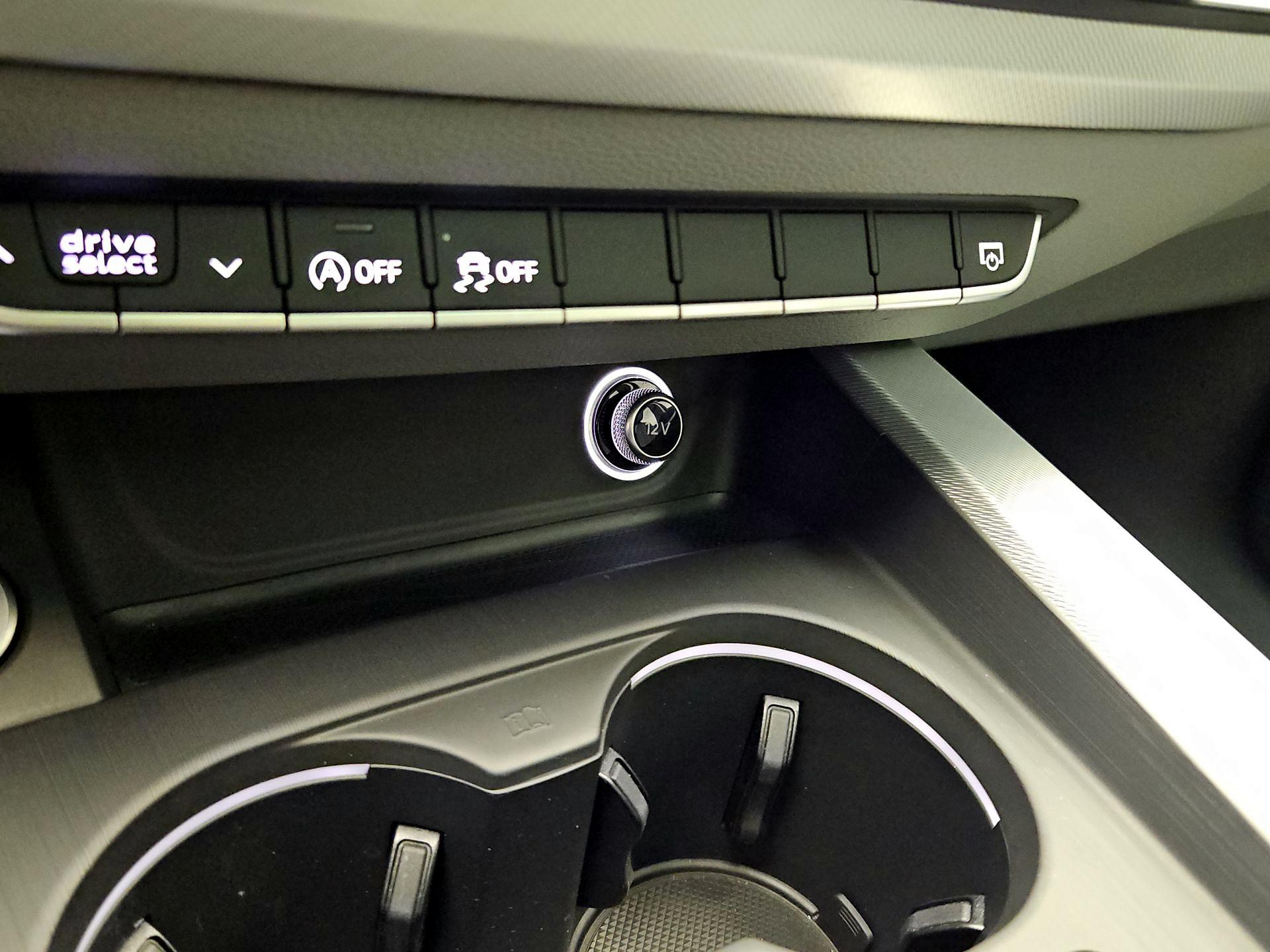 Thumbnail: 2017 Audi A4 - 18