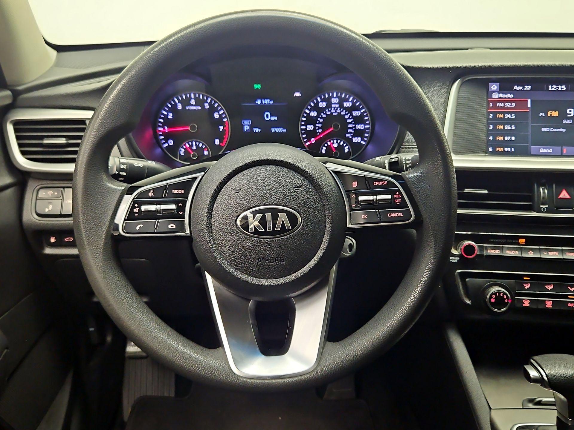Thumbnail: 2020 Kia Optima - 10