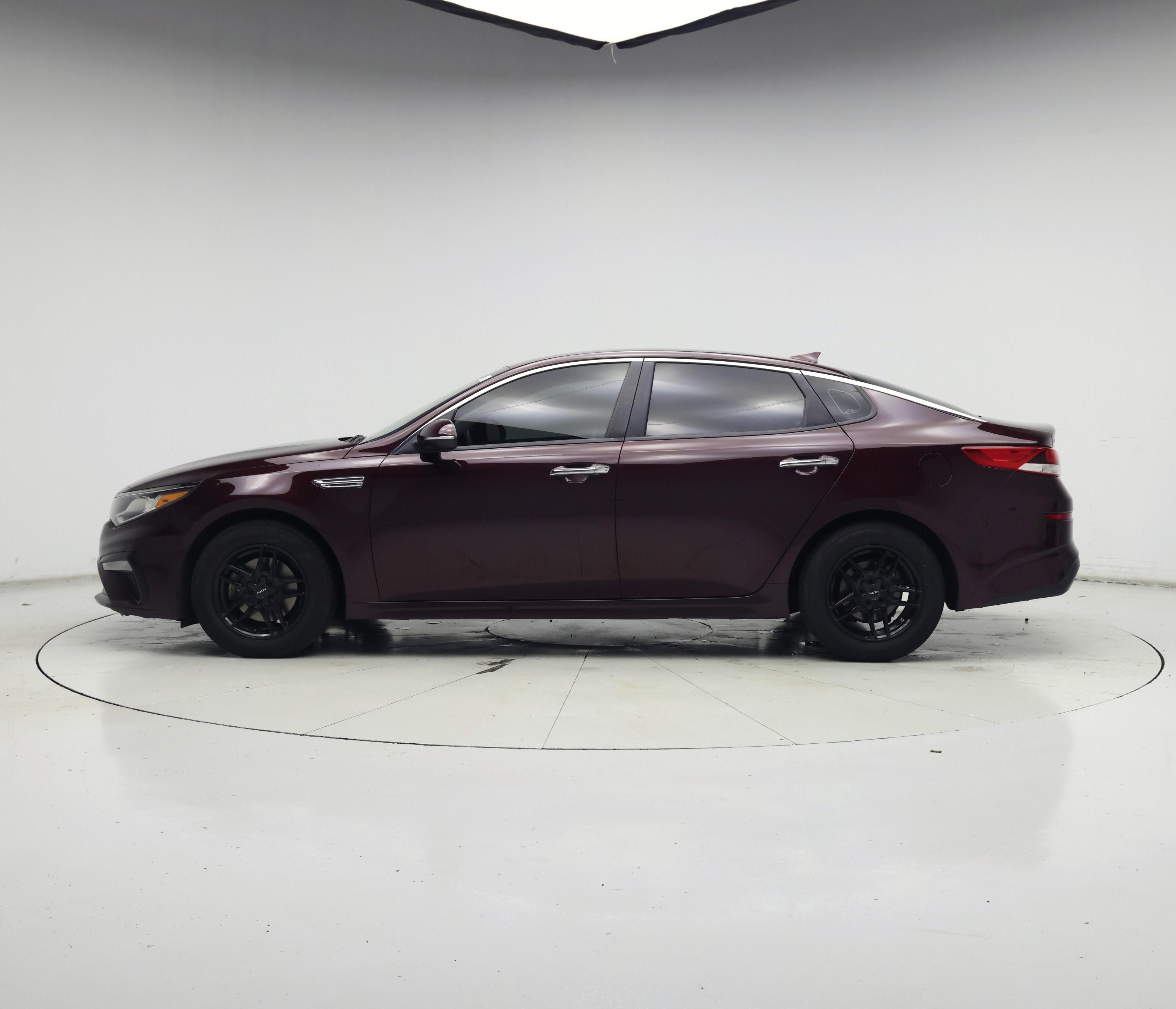 Thumbnail: 2020 Kia Optima - 3
