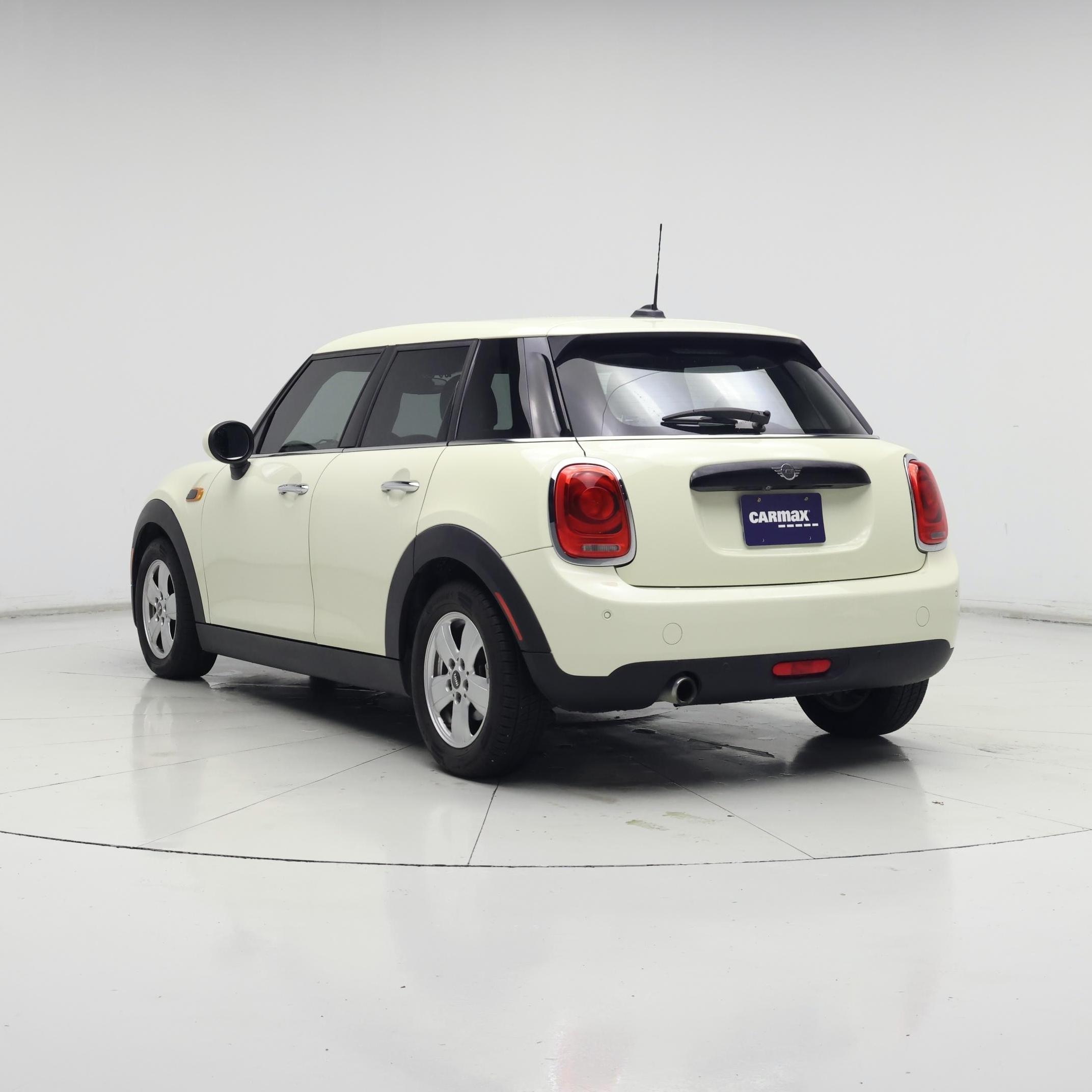 Thumbnail: 2019 MINI Cooper Hardtop - 2