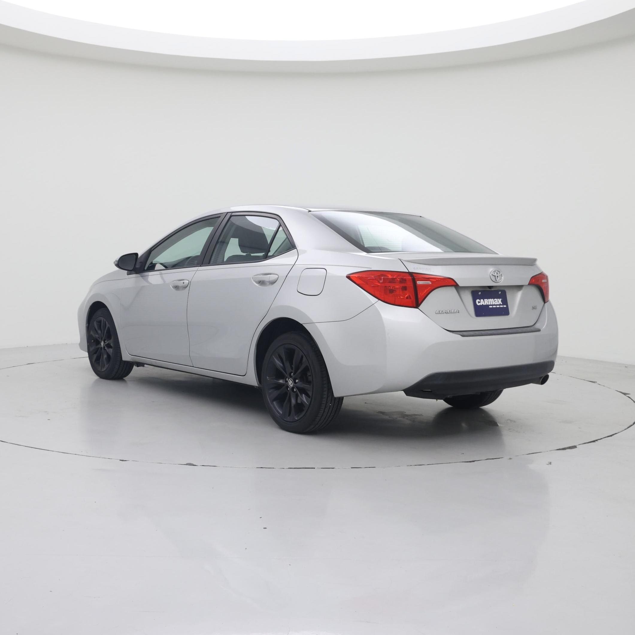 Thumbnail: 2017 Toyota Corolla - 2