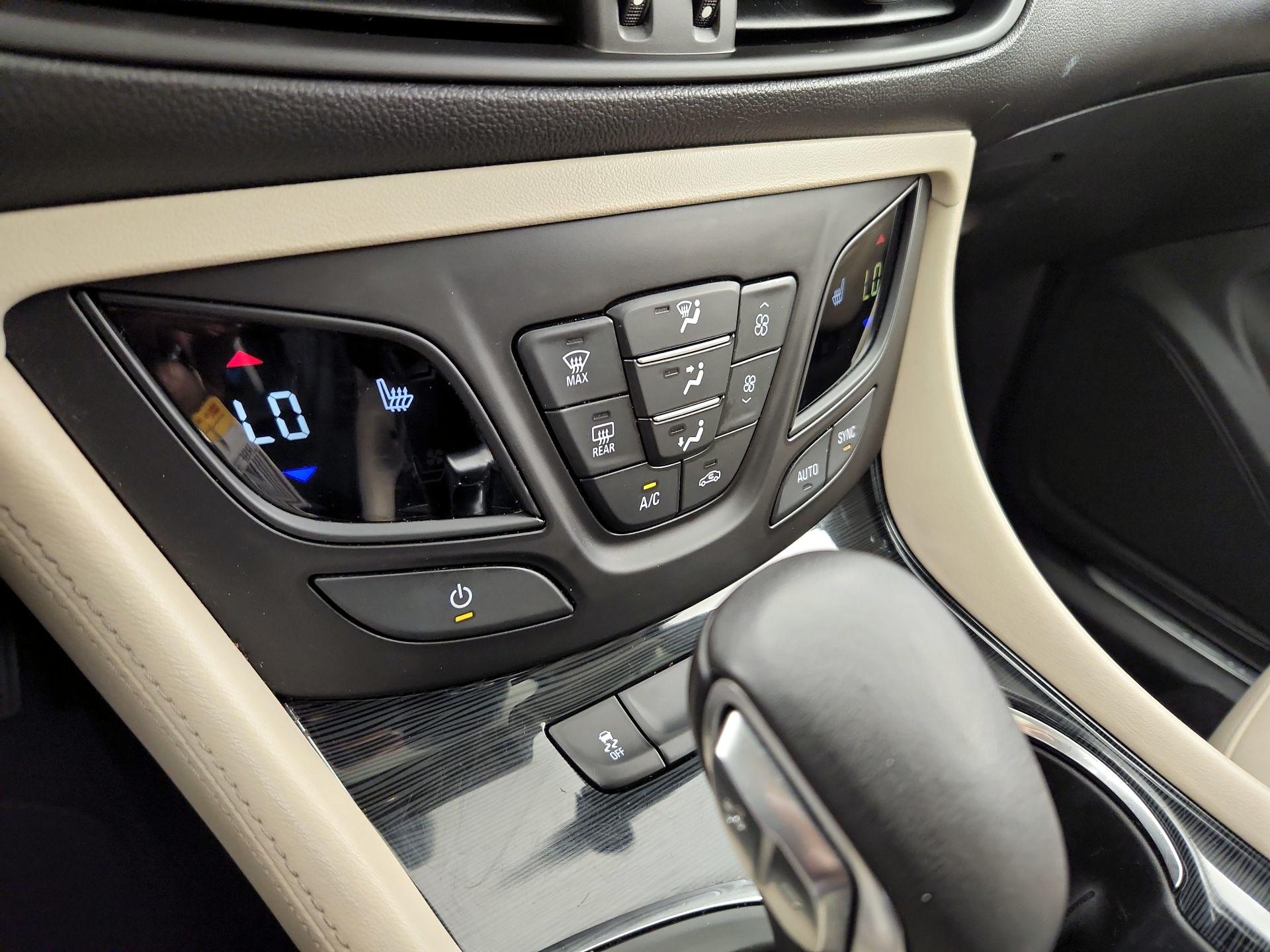 Thumbnail: 2017 Buick Envision - 16