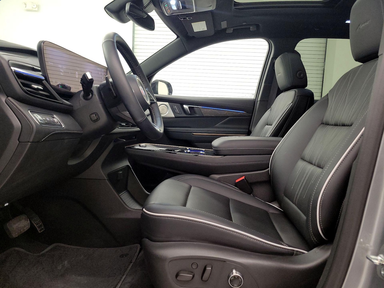2025 Buick Enclave Avenir - Photo 12