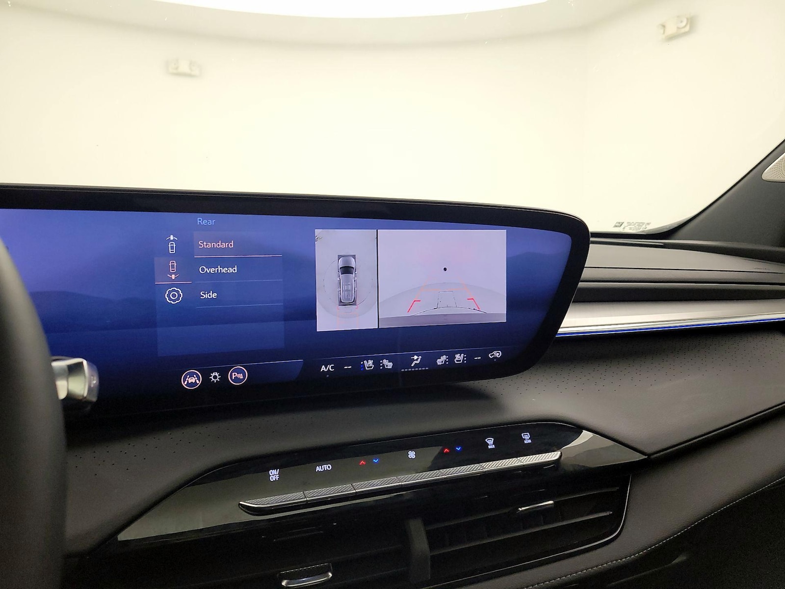 2025 Buick Enclave Avenir - Photo 16
