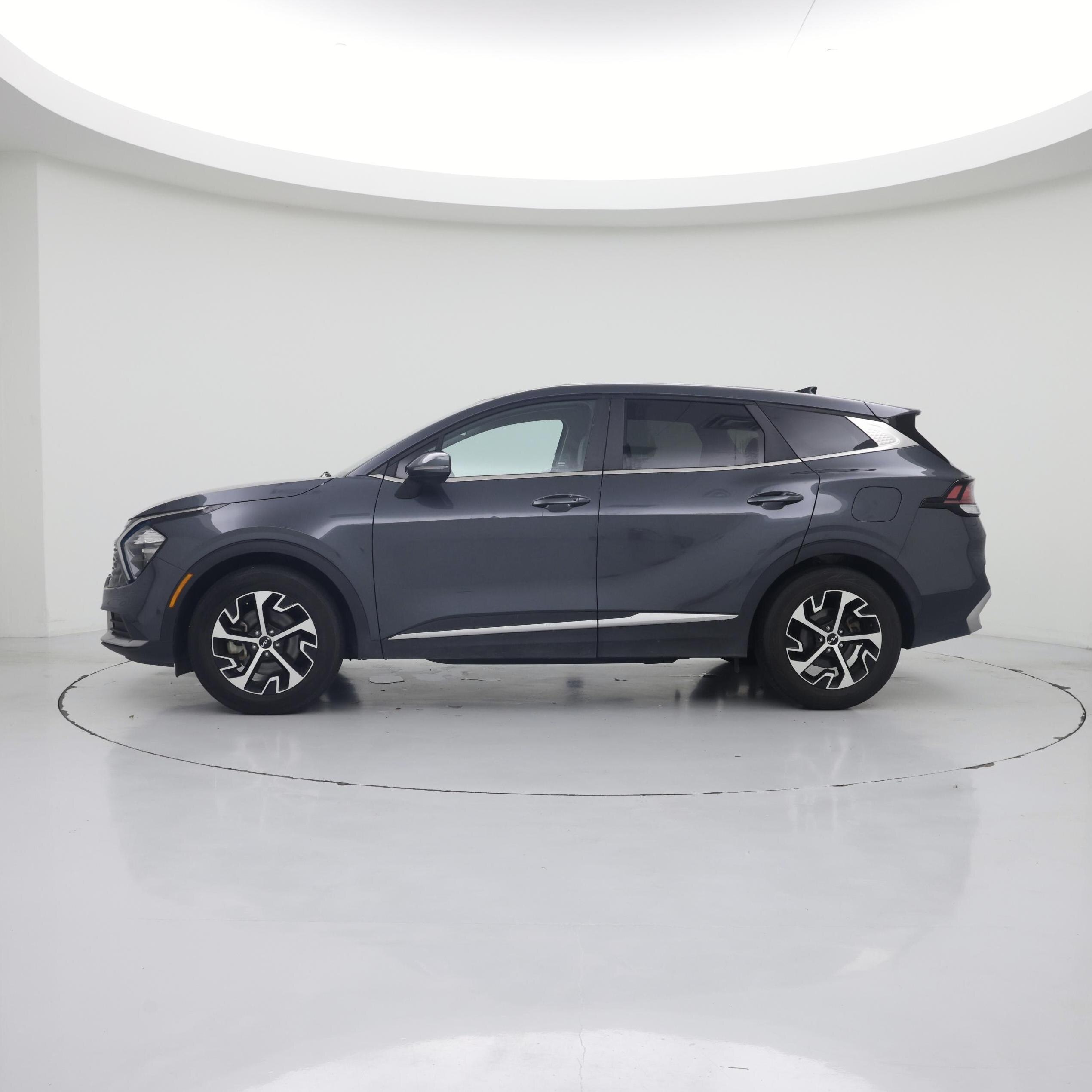 Thumbnail: 2023 Kia Sportage - 3