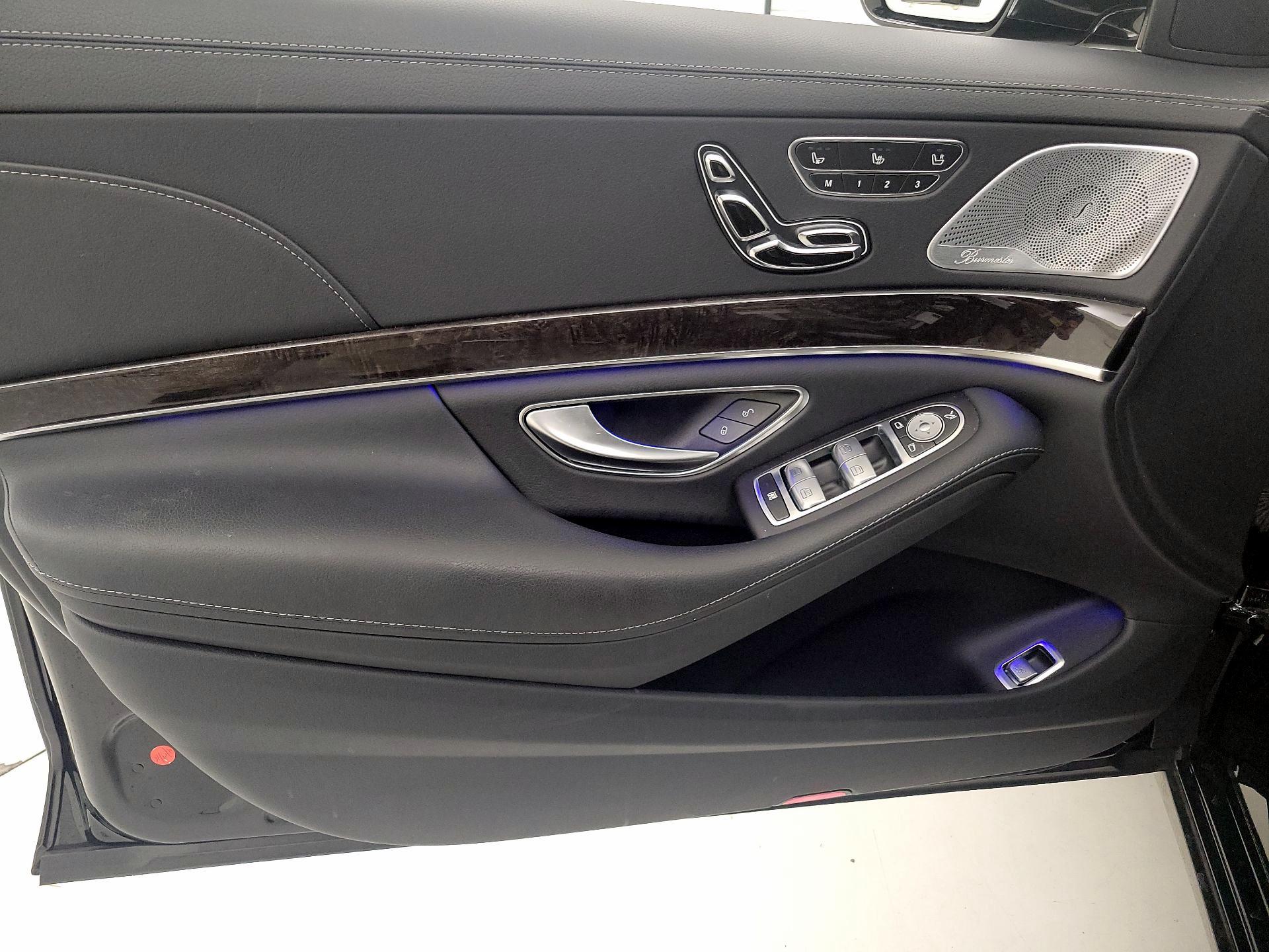 Thumbnail: 2015 Mercedes-Benz S-Class - 12