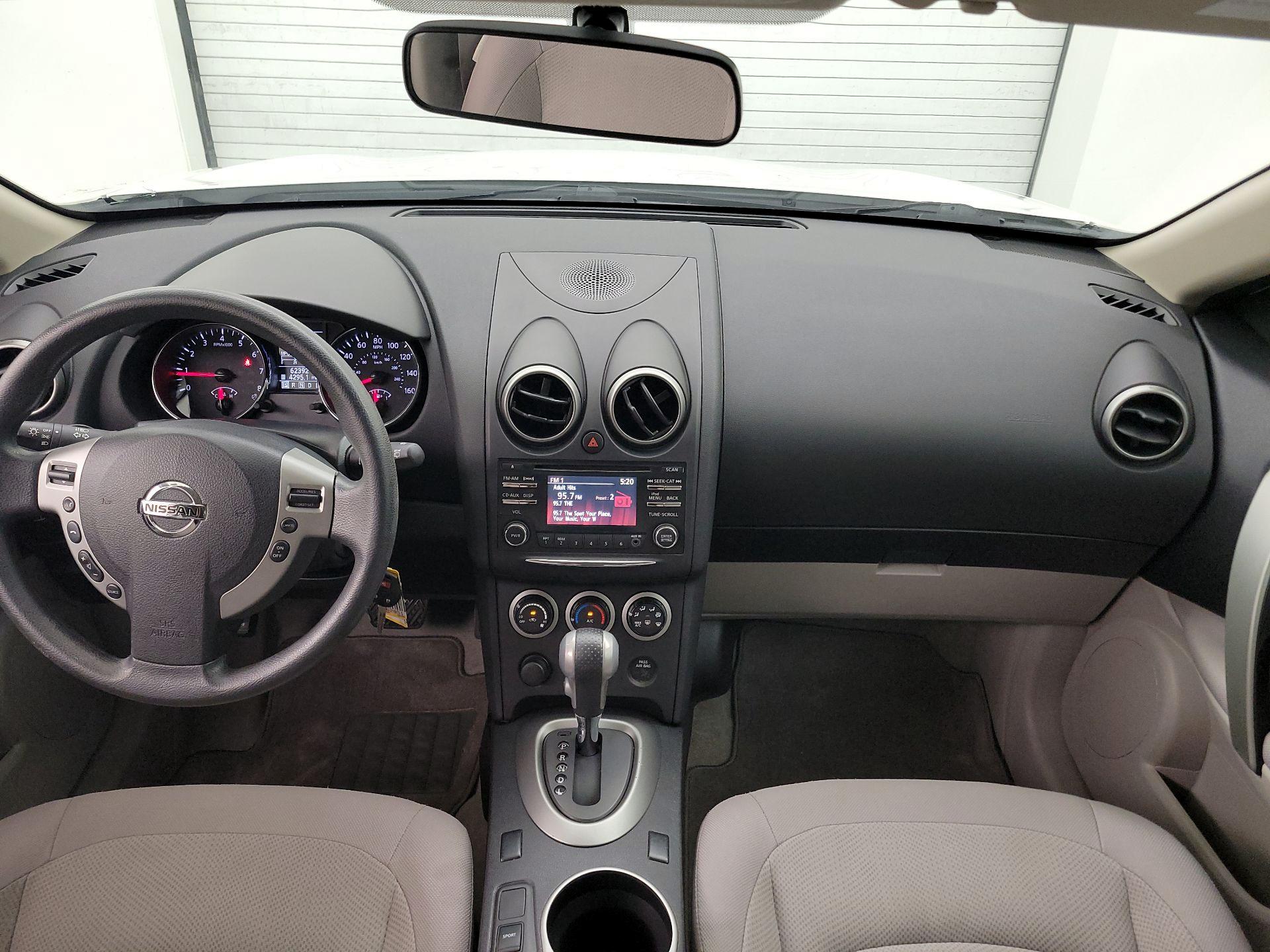 Thumbnail: 2015 Nissan Rogue - 9