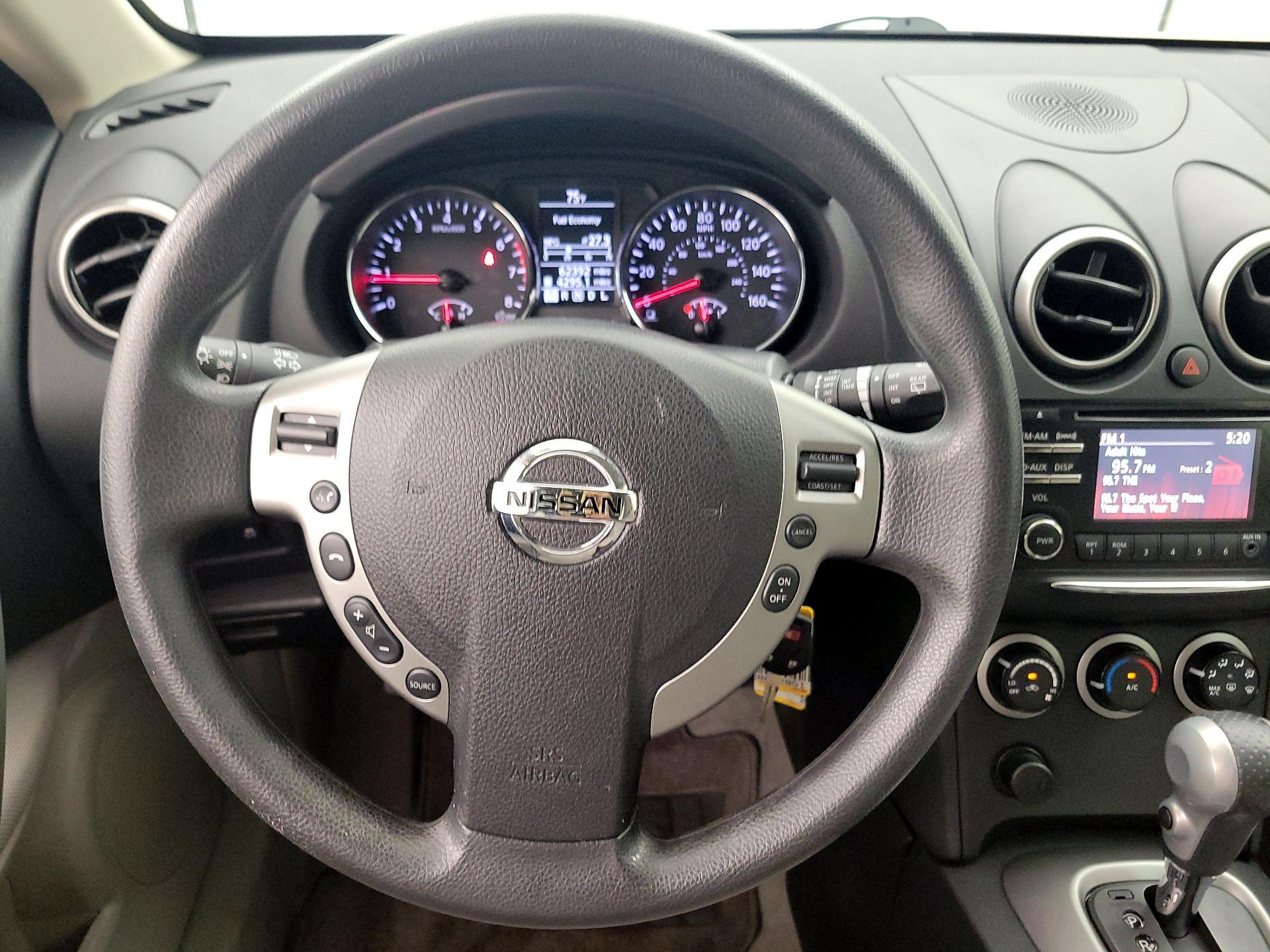 Thumbnail: 2015 Nissan Rogue - 10