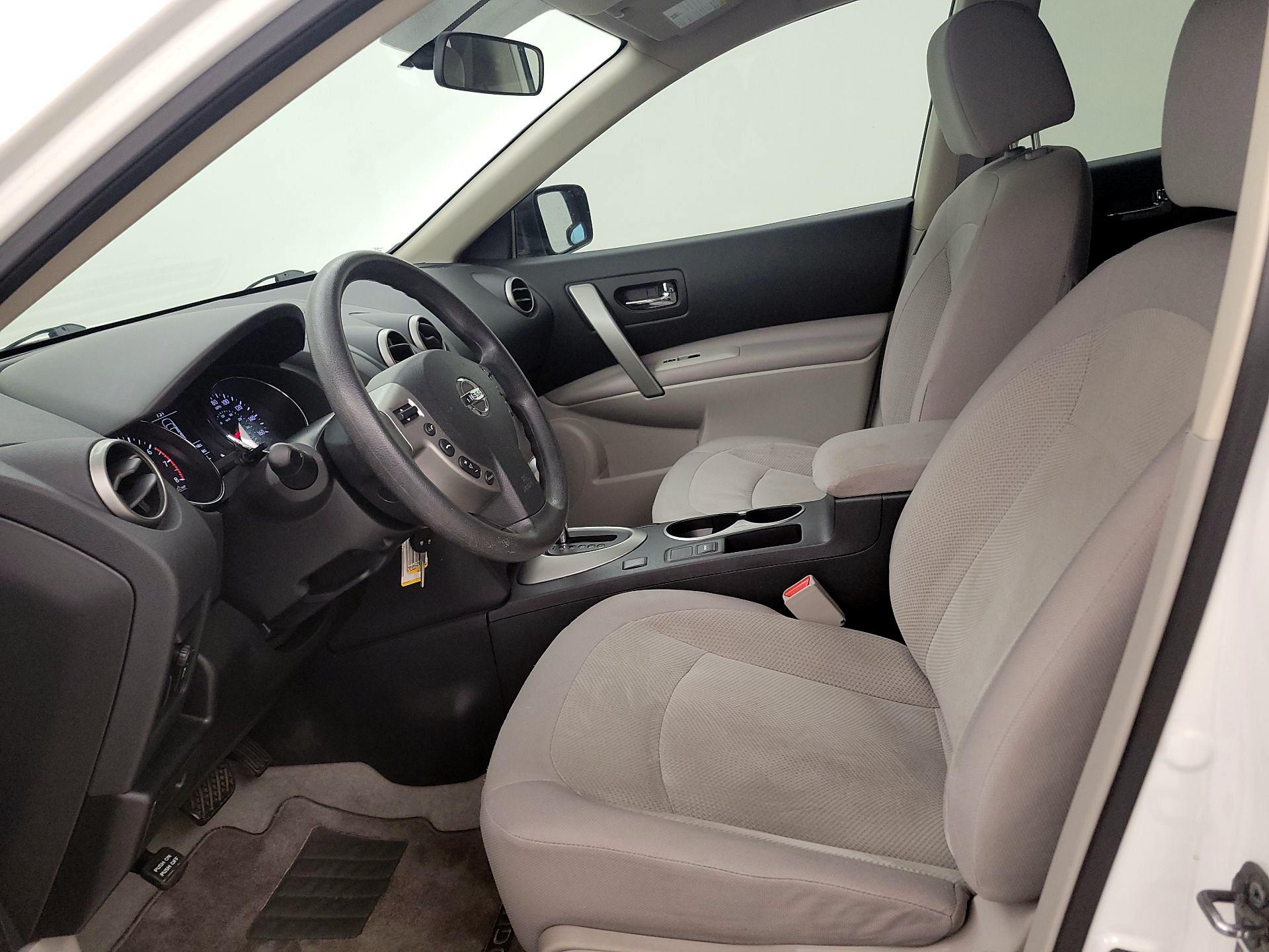 Thumbnail: 2015 Nissan Rogue - 11