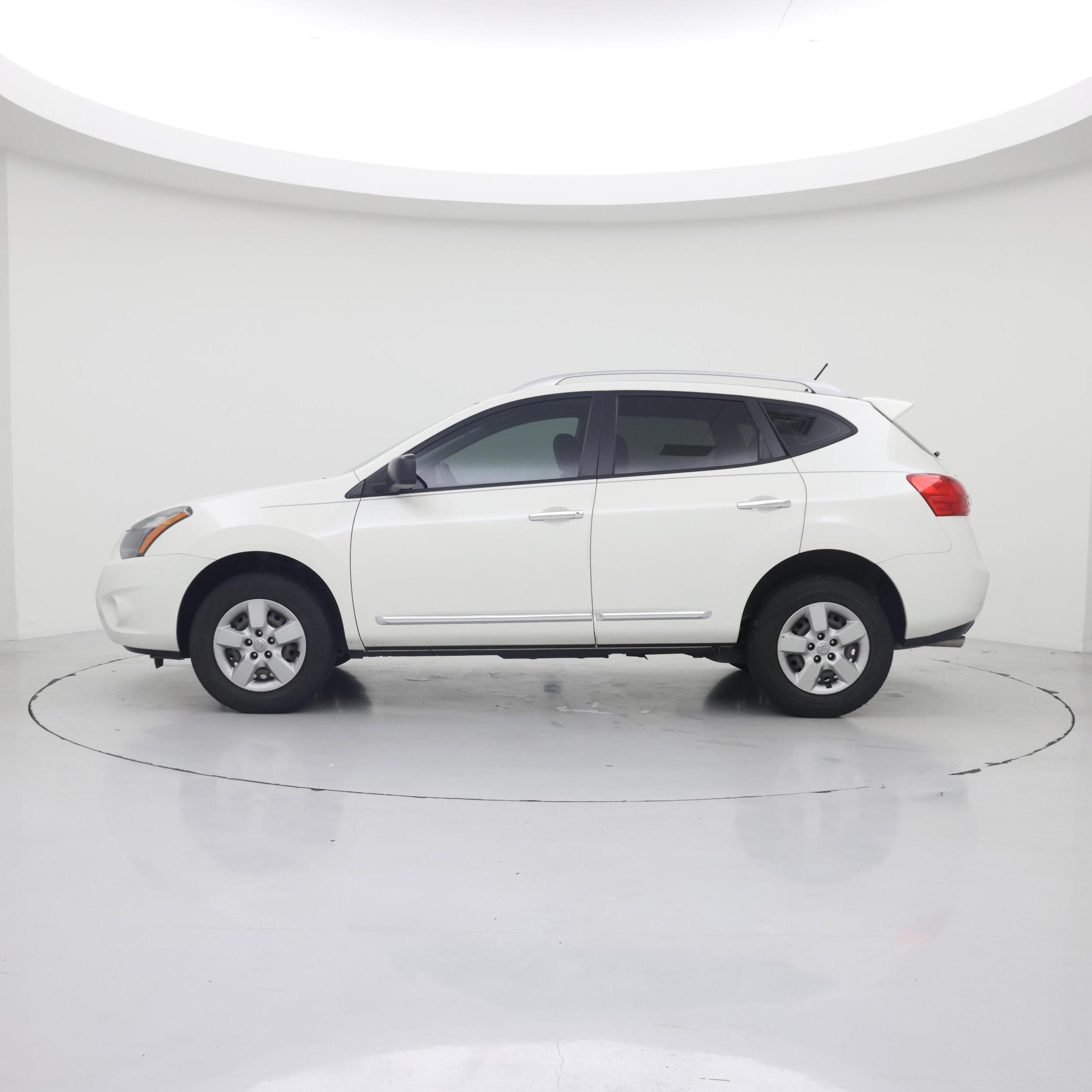 Thumbnail: 2015 Nissan Rogue - 3