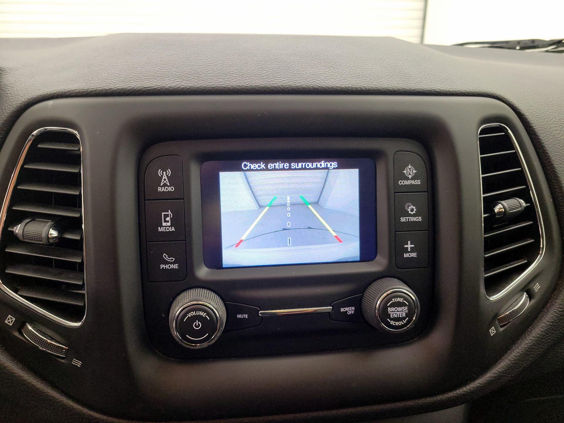Thumbnail: 2017 Jeep Compass - 14