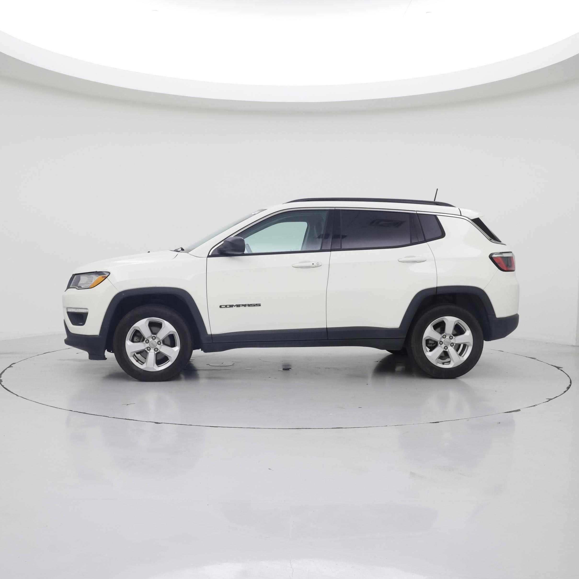 Thumbnail: 2017 Jeep Compass - 3