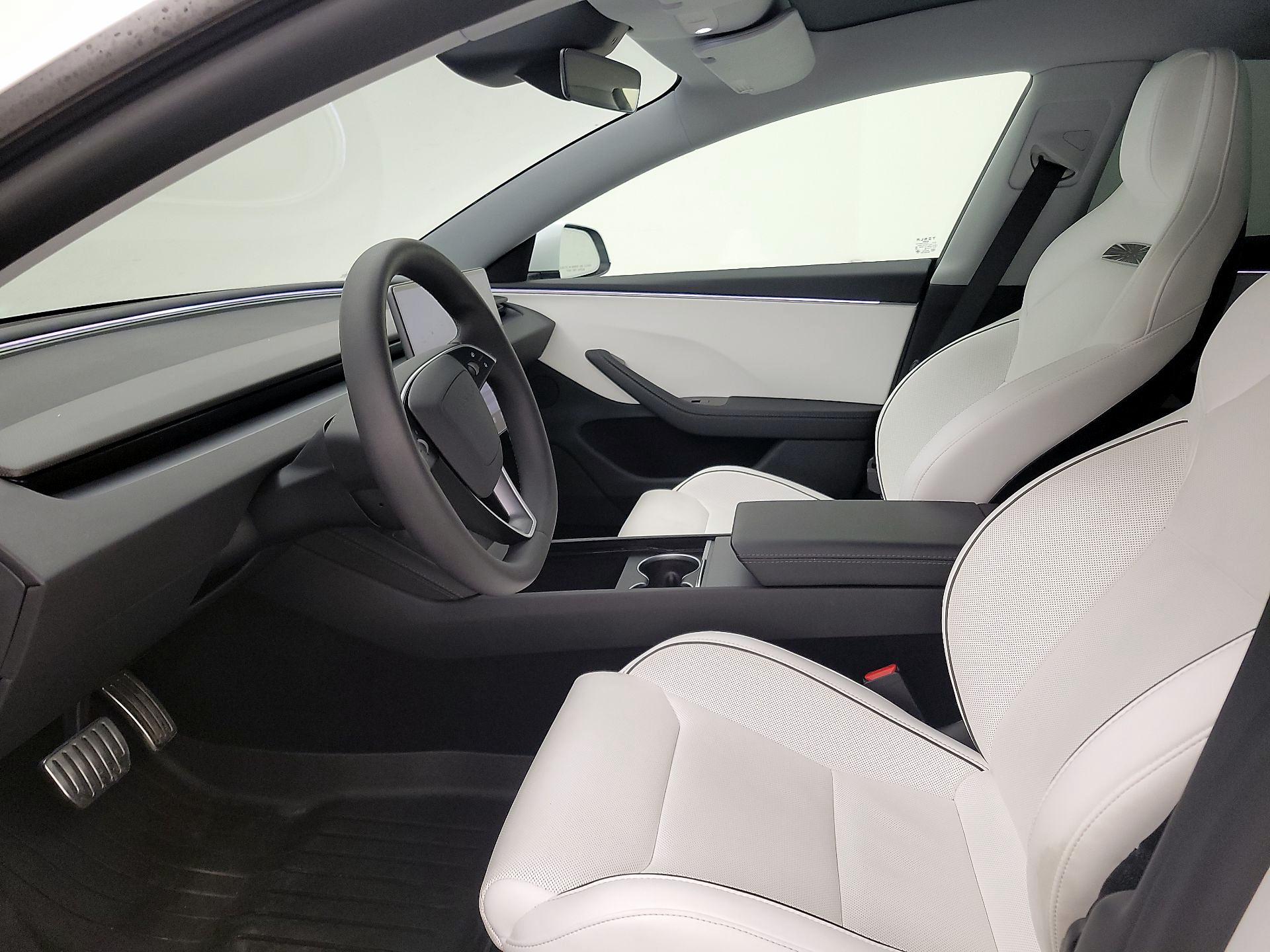 Thumbnail: 2025 Tesla Model 3 - 11