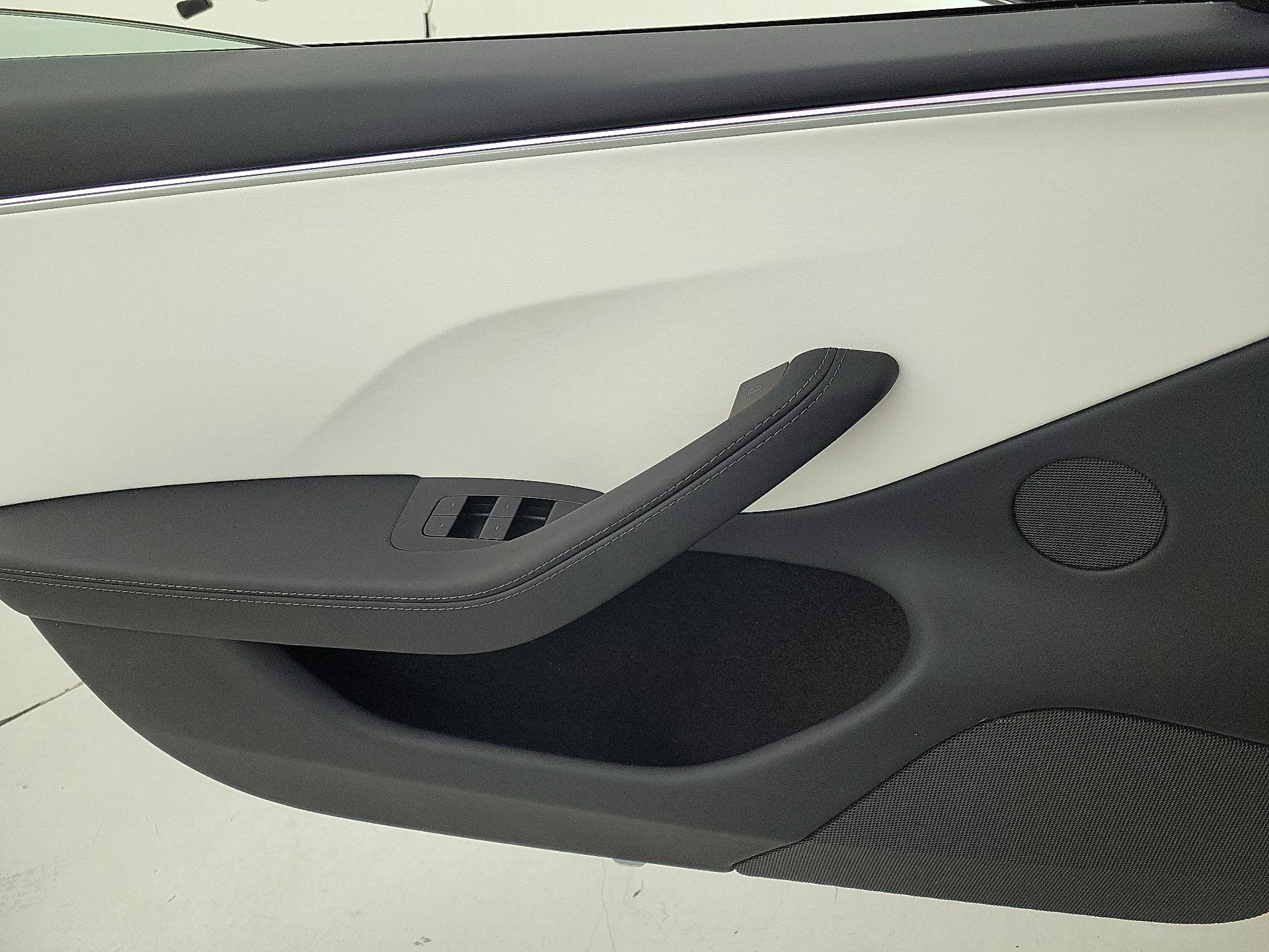 Thumbnail: 2025 Tesla Model 3 - 12