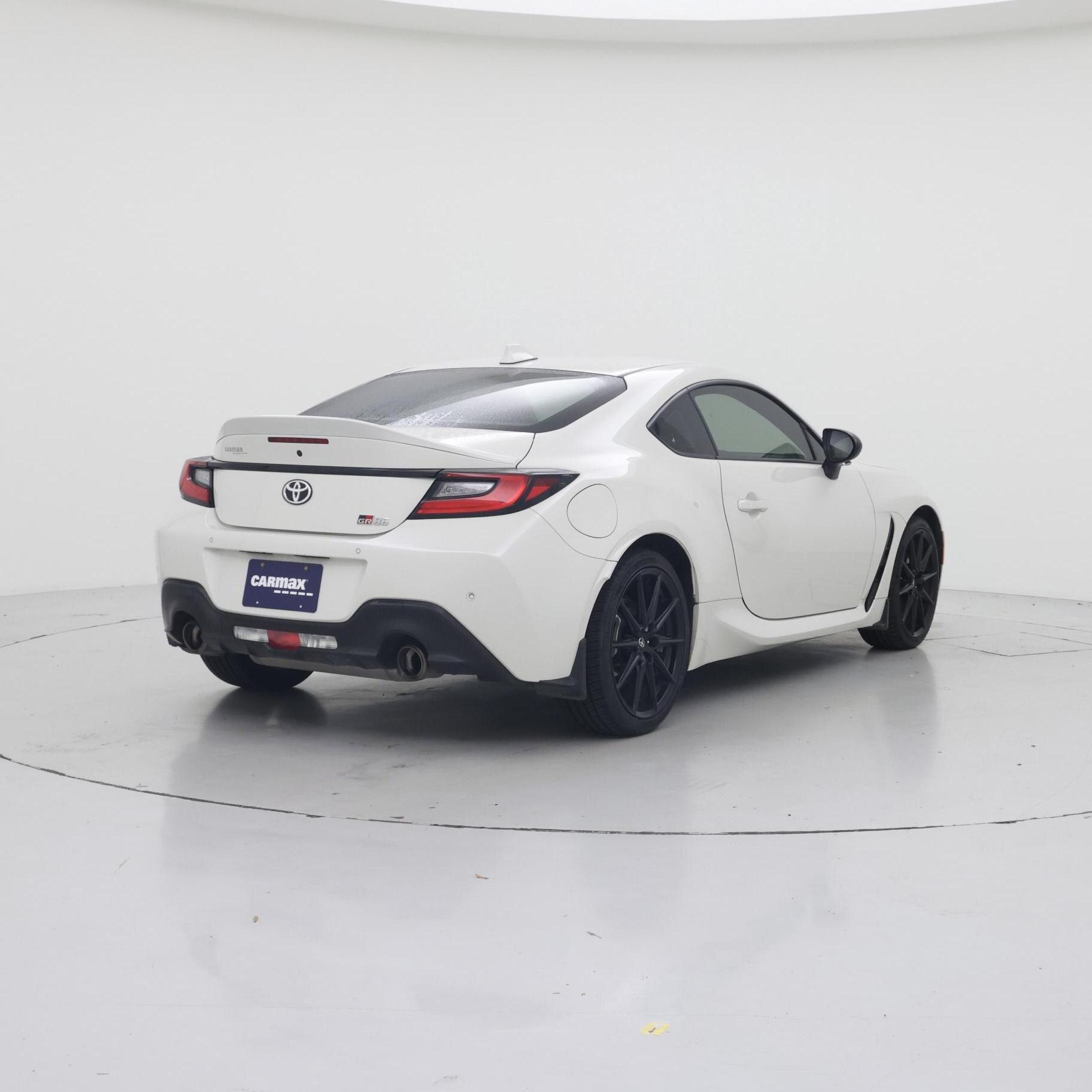 Thumbnail: 2024 Toyota GR86 - 8